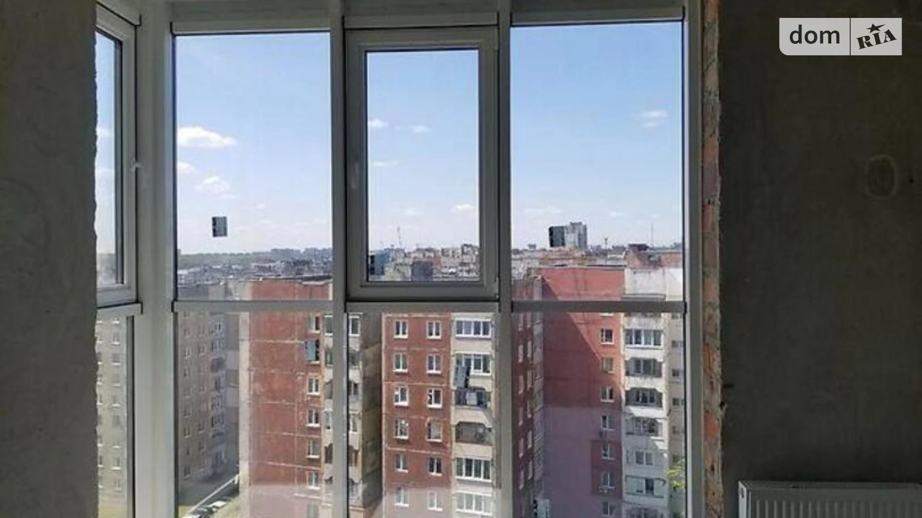 Продається 1-кімнатна квартира 50 кв. м у Львові, просп. Червоної Калини