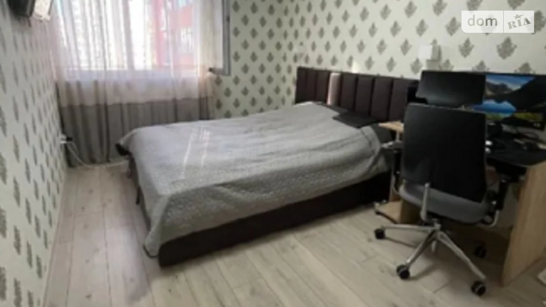 Продается 1-комнатная квартира 37 кв. м в Одессе, ул. Маршала Малиновского, 18