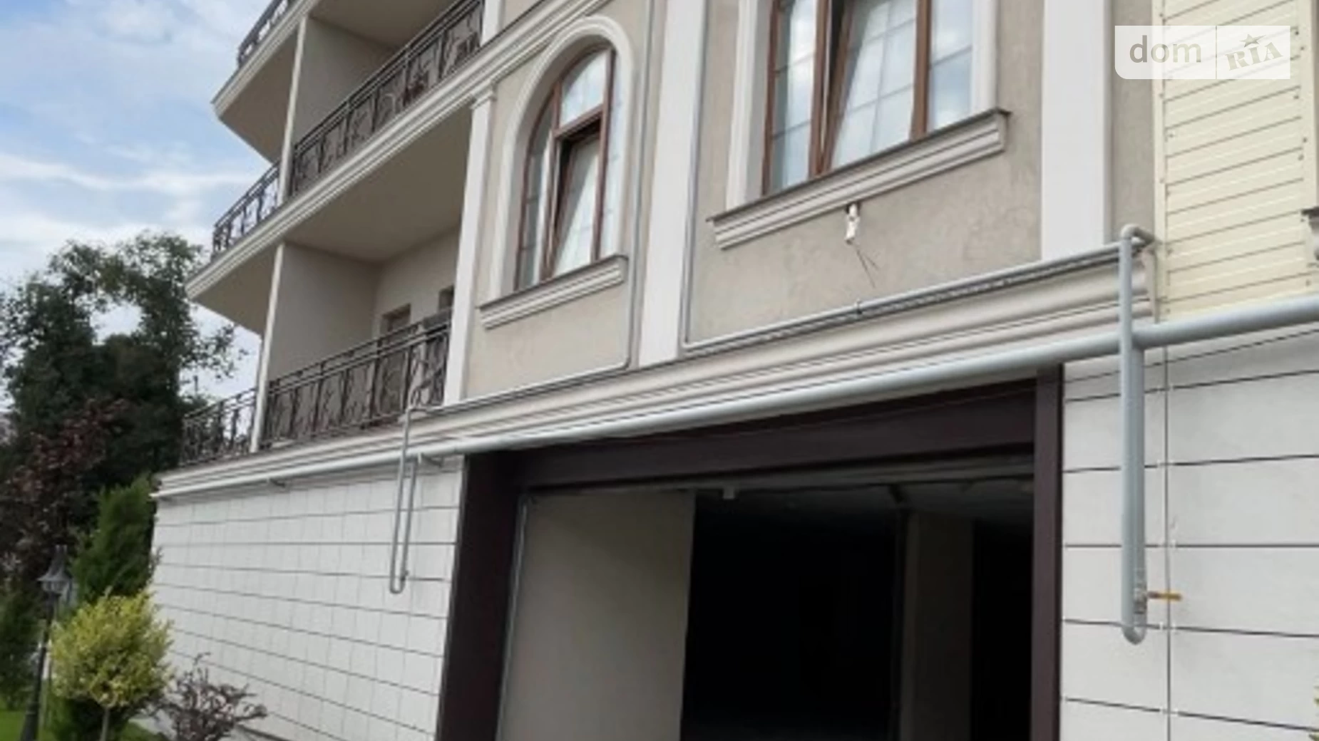 Продается 1-комнатная квартира 27.2 кв. м в Одессе, ул. 10-я Линия Дачи Ковалевского, 91