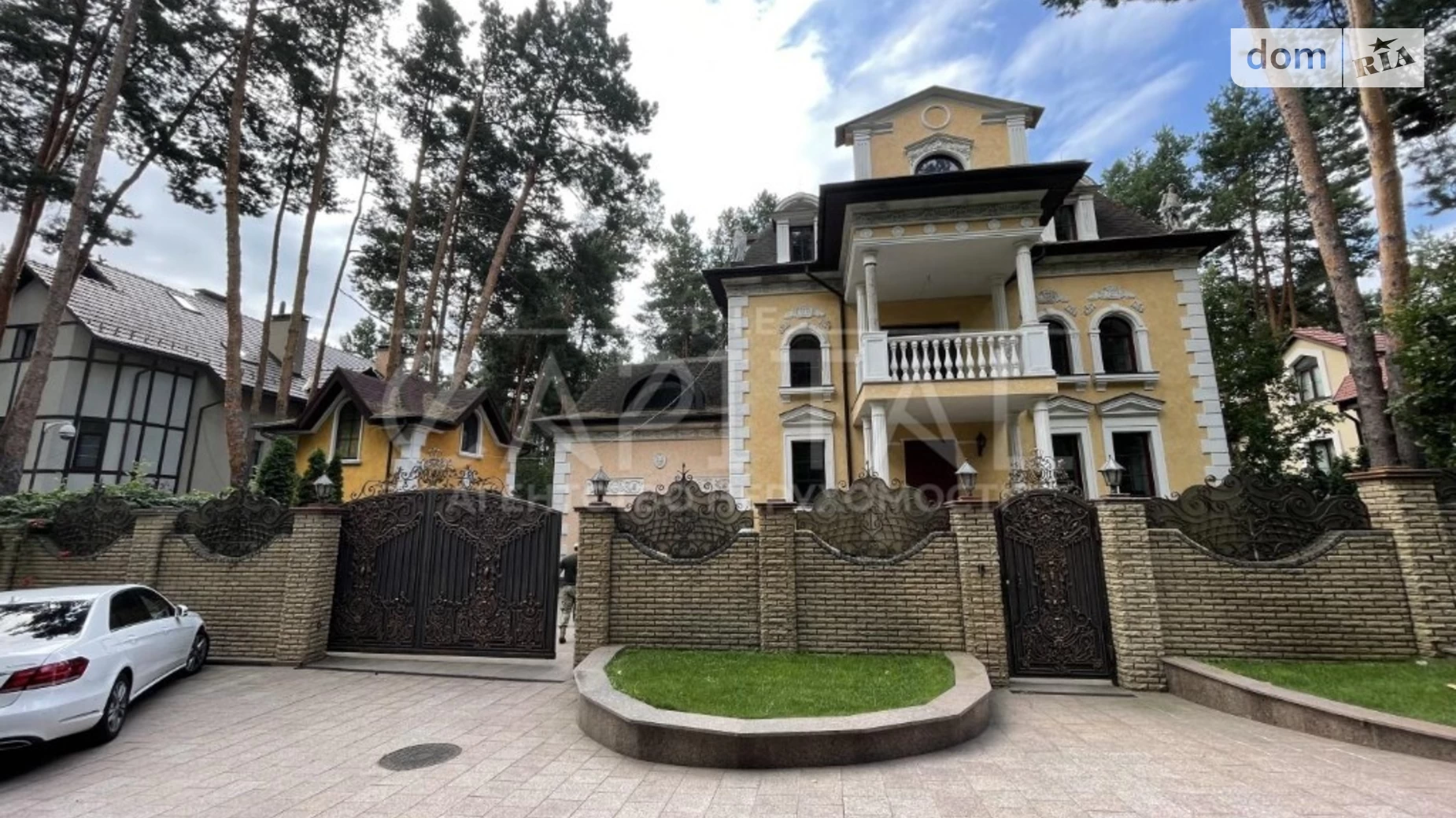 Продается дом на 2 этажа 220 кв. м с участком, цена: 799990 $ - фото 2