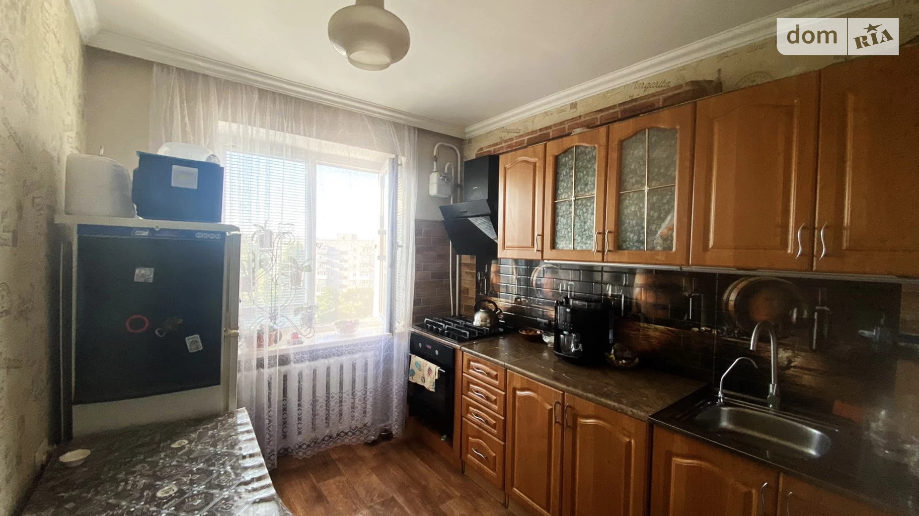 Продается 1-комнатная квартира 37 кв. м в Николаеве, ул. Озерная