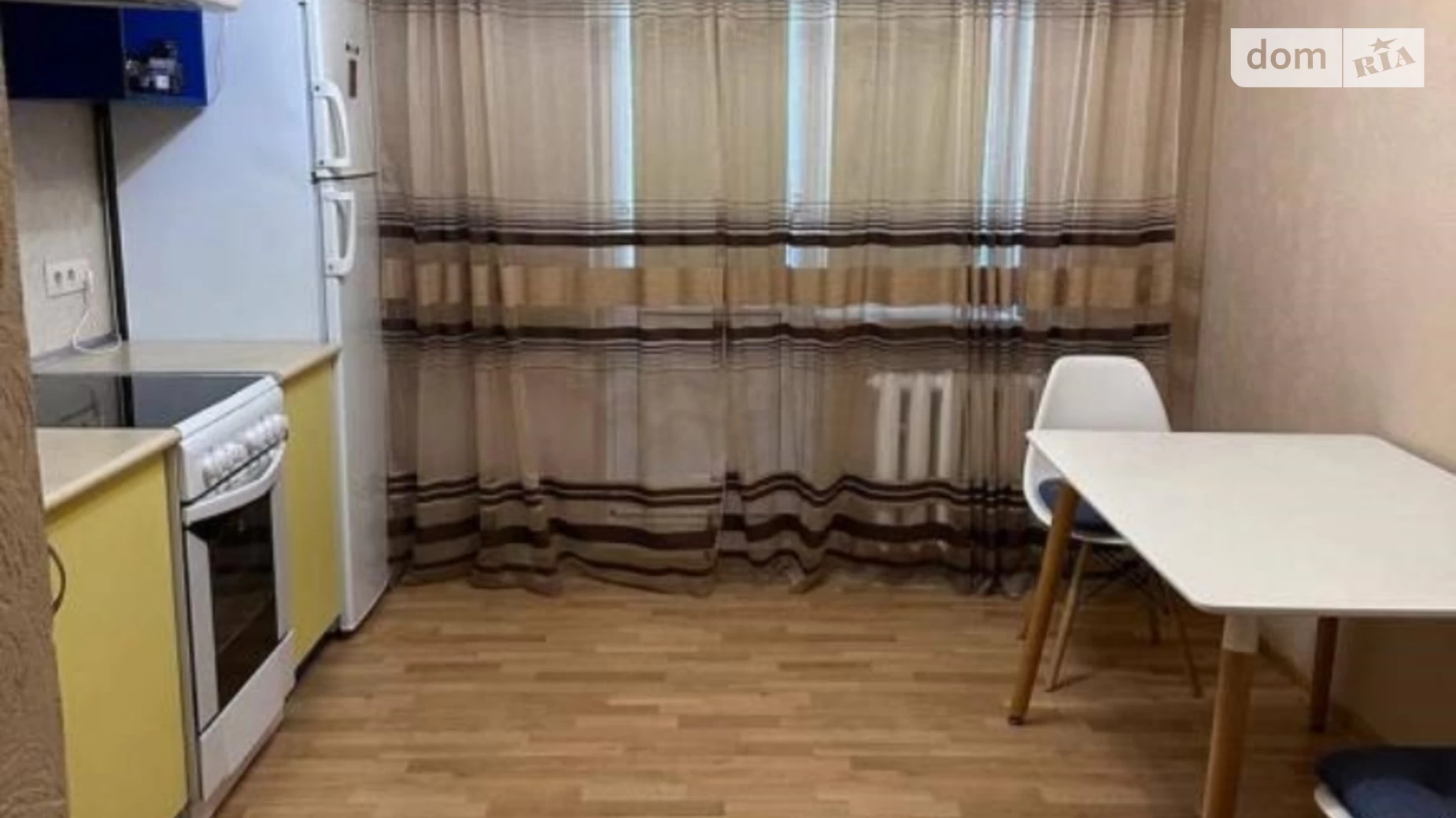 Продается 1-комнатная квартира 42 кв. м в Киеве, ул. Урловская, 30