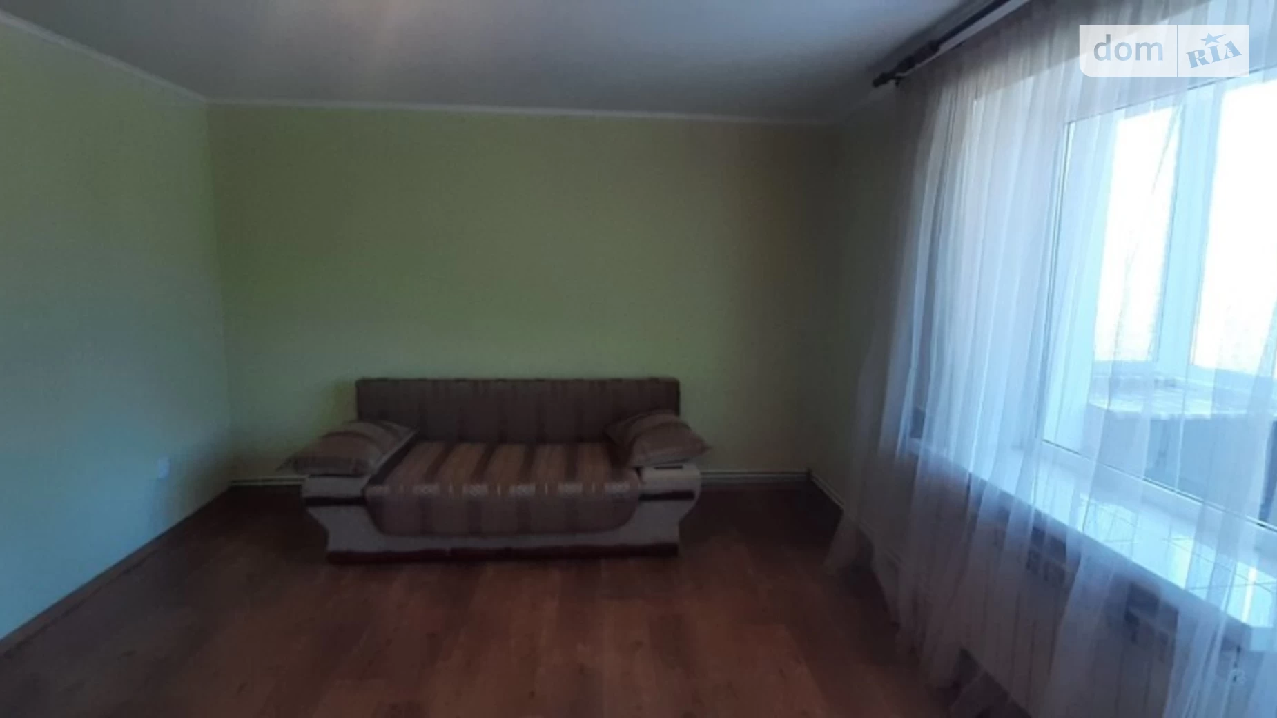 Продается 1-комнатная квартира 38 кв. м в Богдановцах, ул. Першотравнева