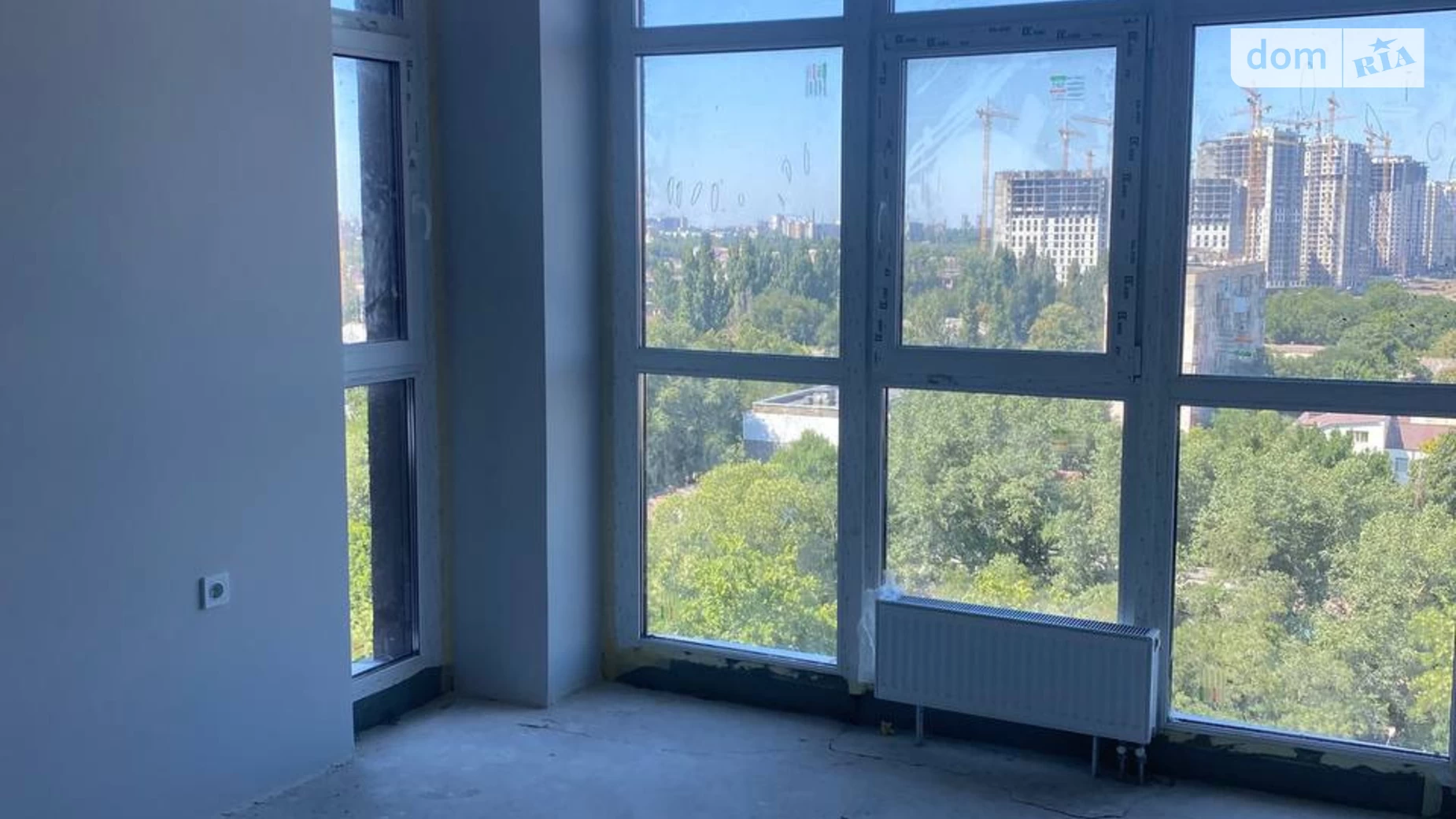 Продается 1-комнатная квартира 50.4 кв. м в Одессе, ул. Гераневая - фото 2