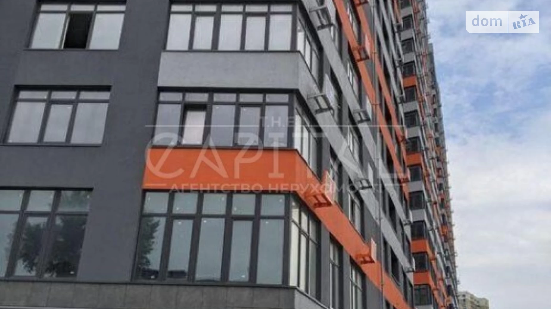 Продается 2-комнатная квартира 59 кв. м в Киеве, ул. Братьев Чебинеевых(Черниговская)