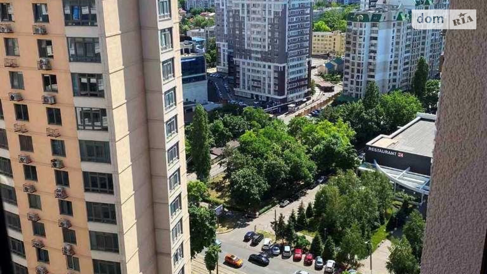 Продается 2-комнатная квартира 54 кв. м в Одессе, ул. Генуэзская, 1В корпус 2