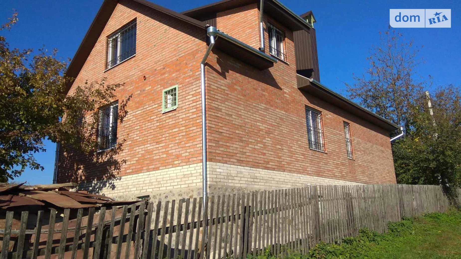 Продается дом на 3 этажа 209.2 кв. м с балконом, цена: 125000 $ - фото 3