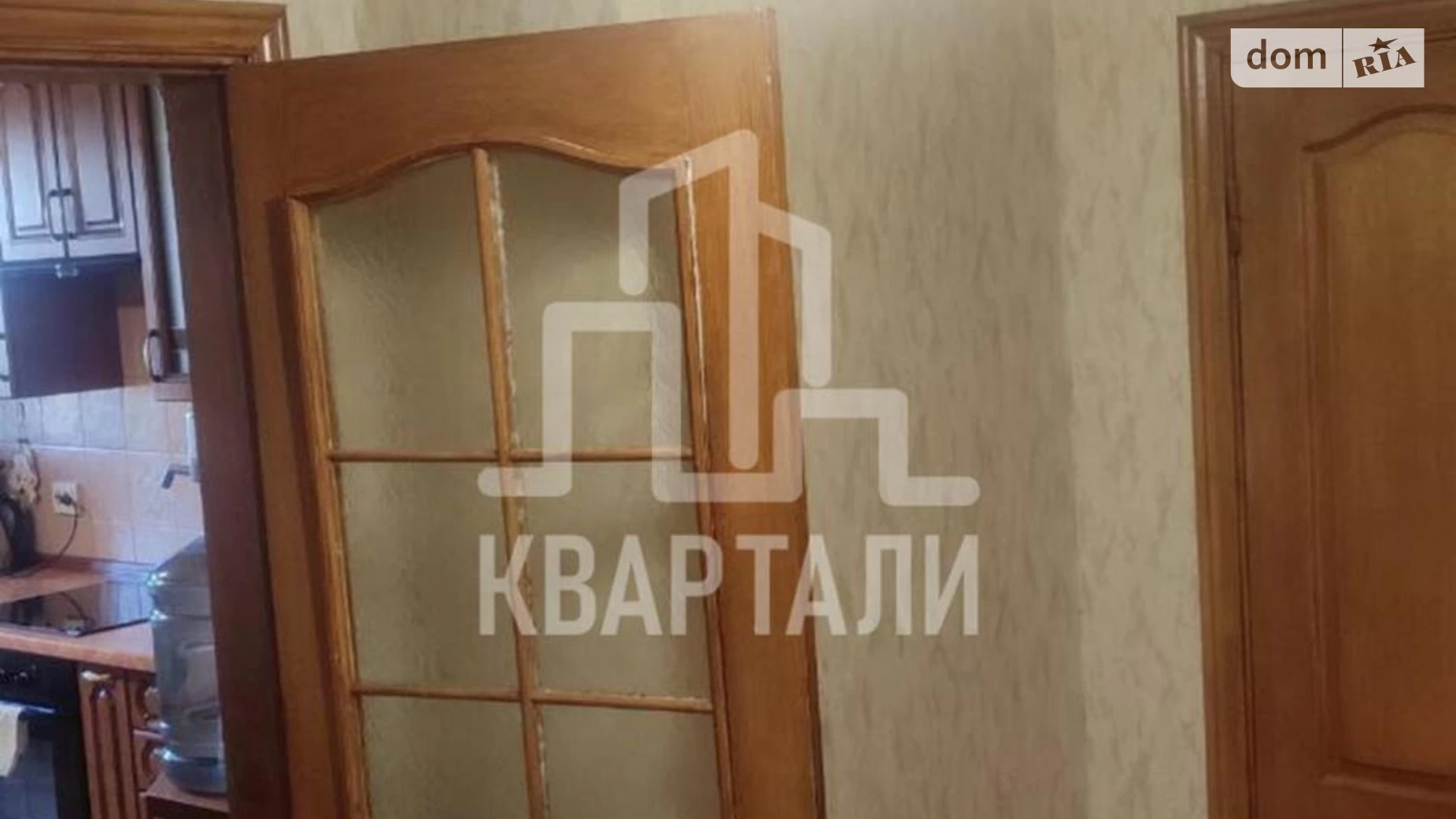 Продається 3-кімнатна квартира 90.8 кв. м у Києві, вул. Милославська