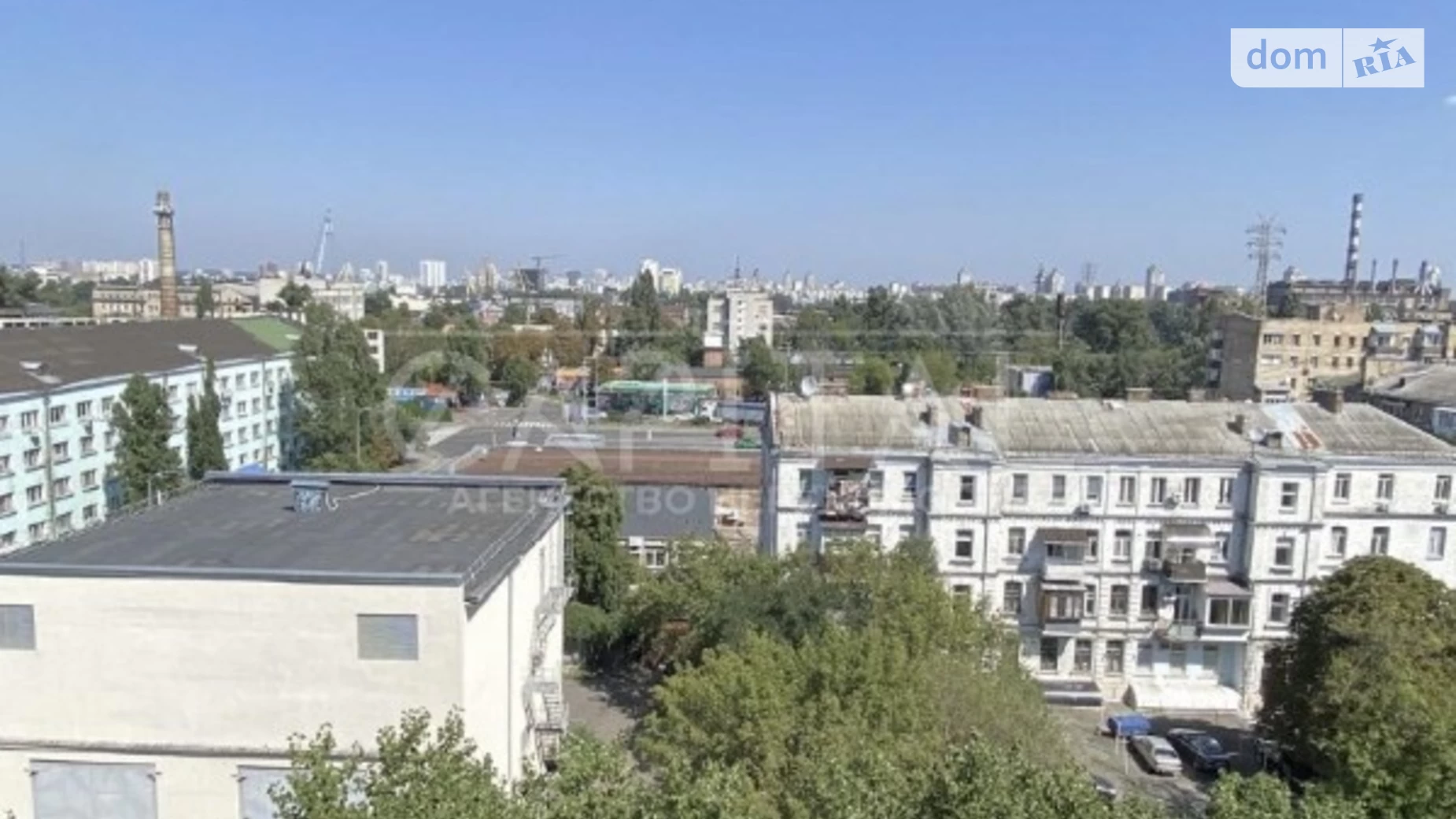 Продается 3-комнатная квартира 64 кв. м в Киеве, ул. Туровская, 1