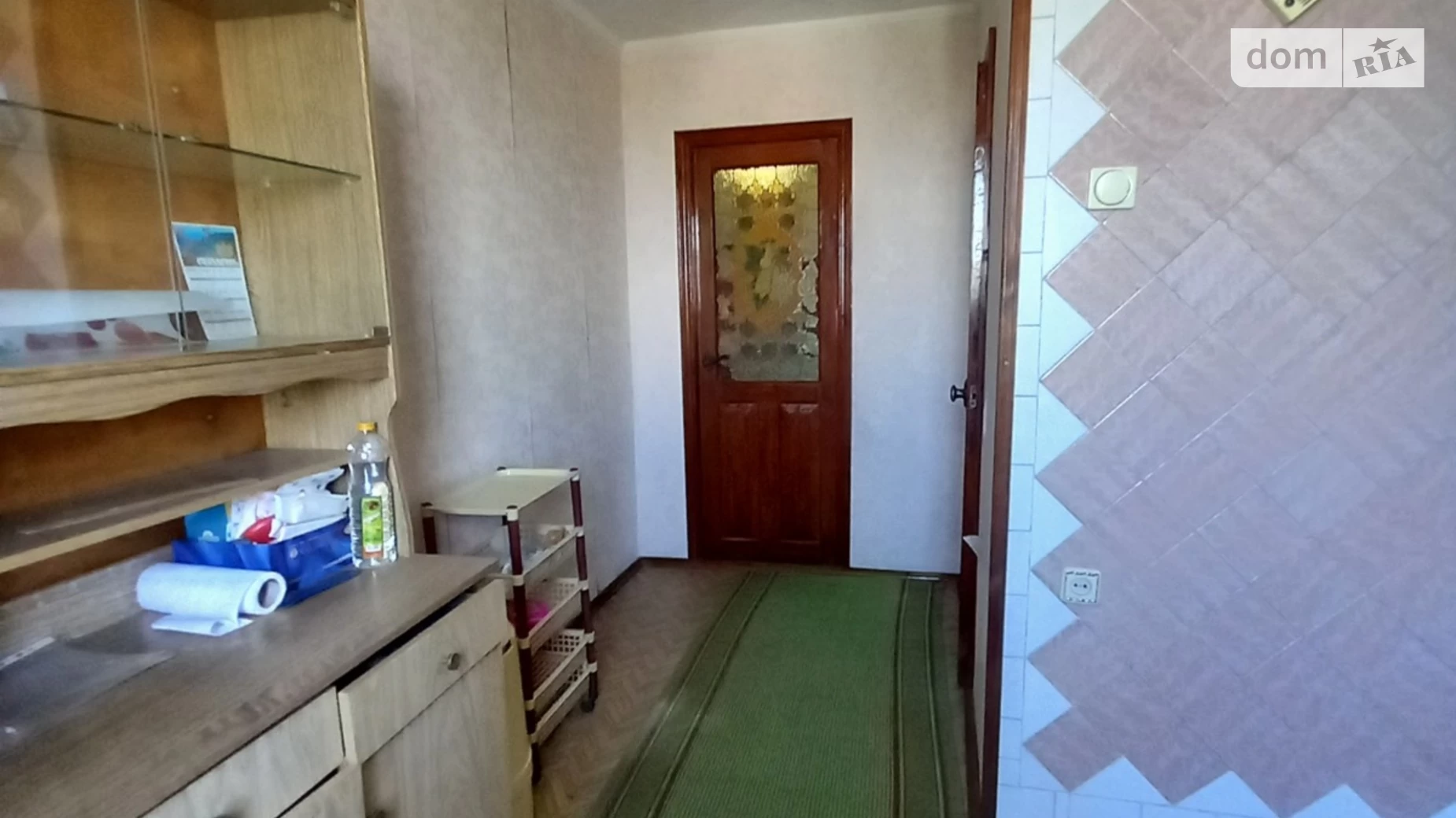 Продается 2-комнатная квартира 52 кв. м в Черноморске, ул. Виталия Шума