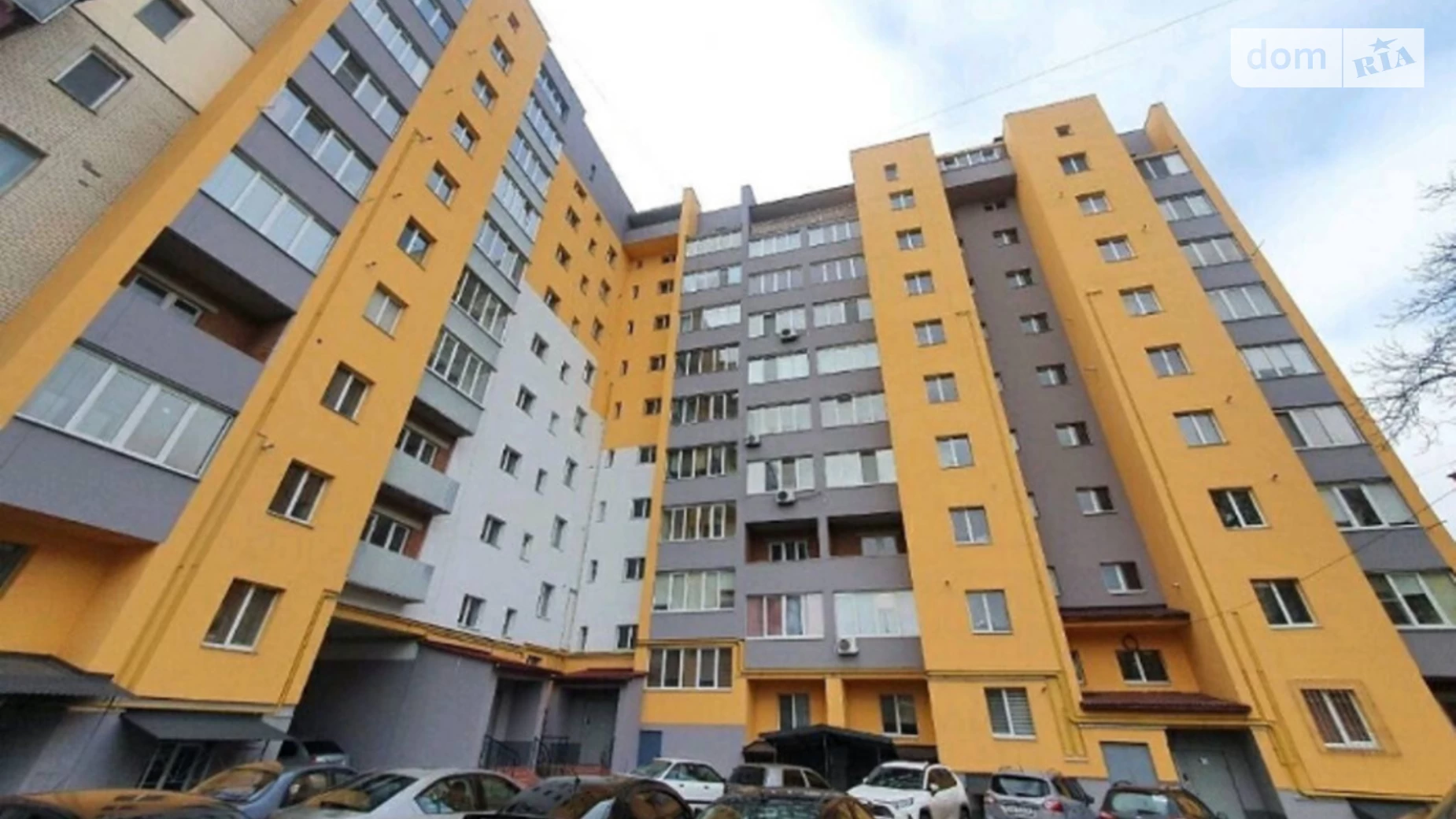 Продается 3-комнатная квартира 88.9 кв. м в Хмельницком, ул. Трудовая