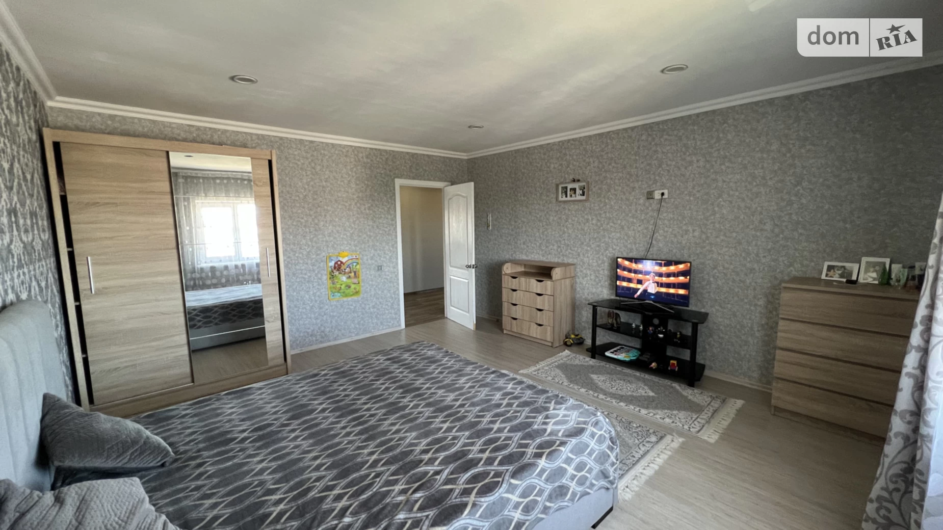 Продается 2-комнатная квартира 91 кв. м в Буче, ул. Чкалова