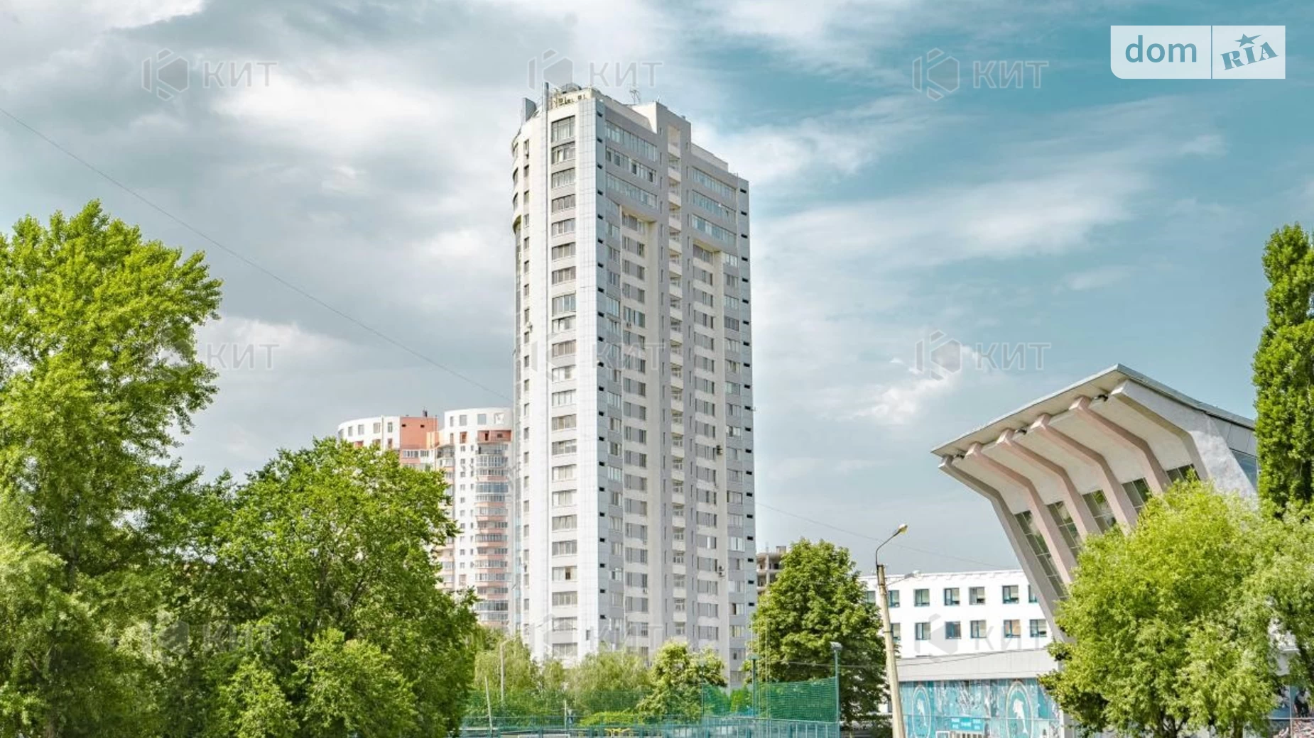 Продается 3-комнатная квартира 125 кв. м в Харькове, ул. Культуры, 20В