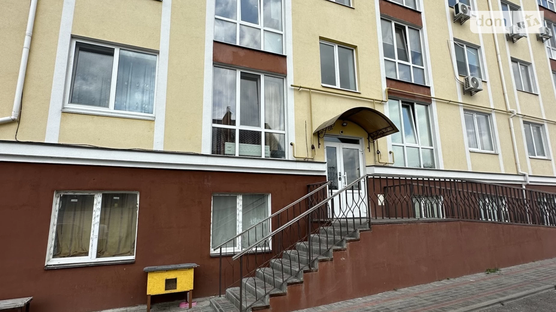 Продается 1-комнатная квартира 37.1 кв. м в Гостомеле, ул. Сентябрьская
