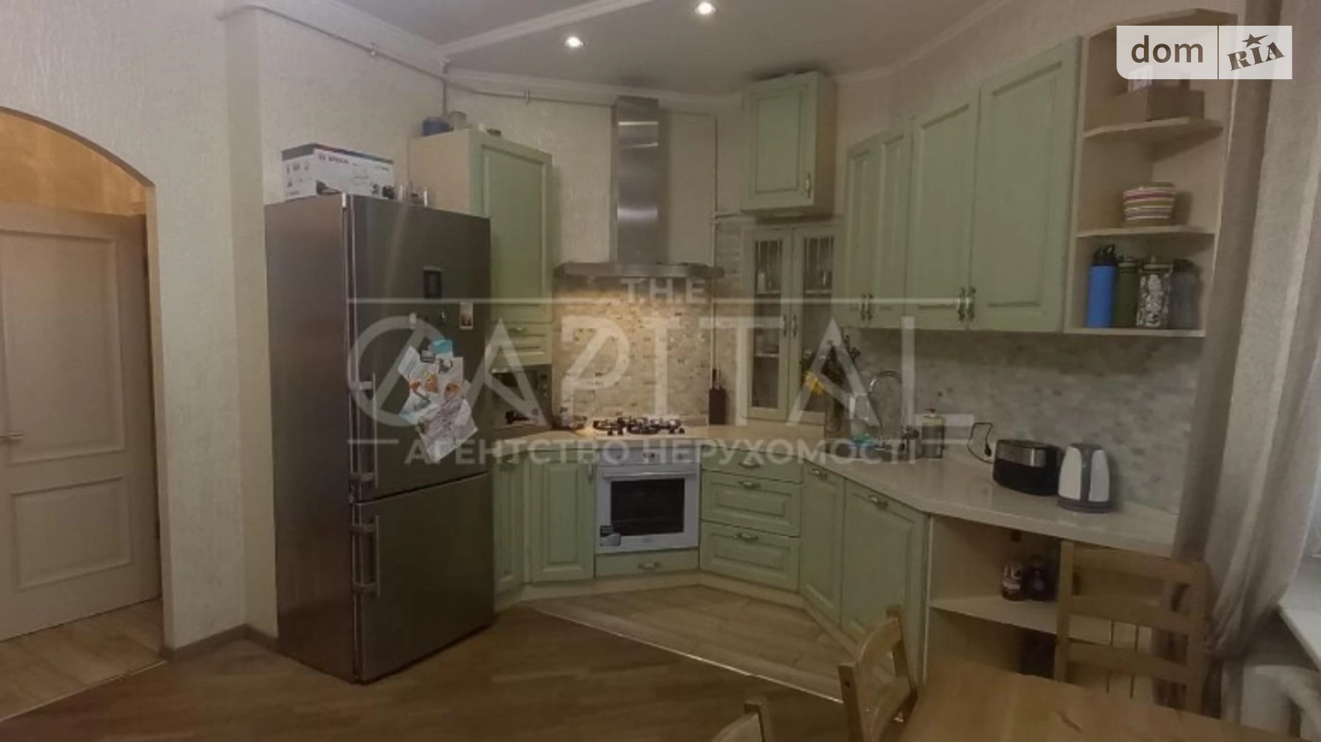 Продается 2-комнатная квартира 43 кв. м в Киеве, ул. Шелковичная
