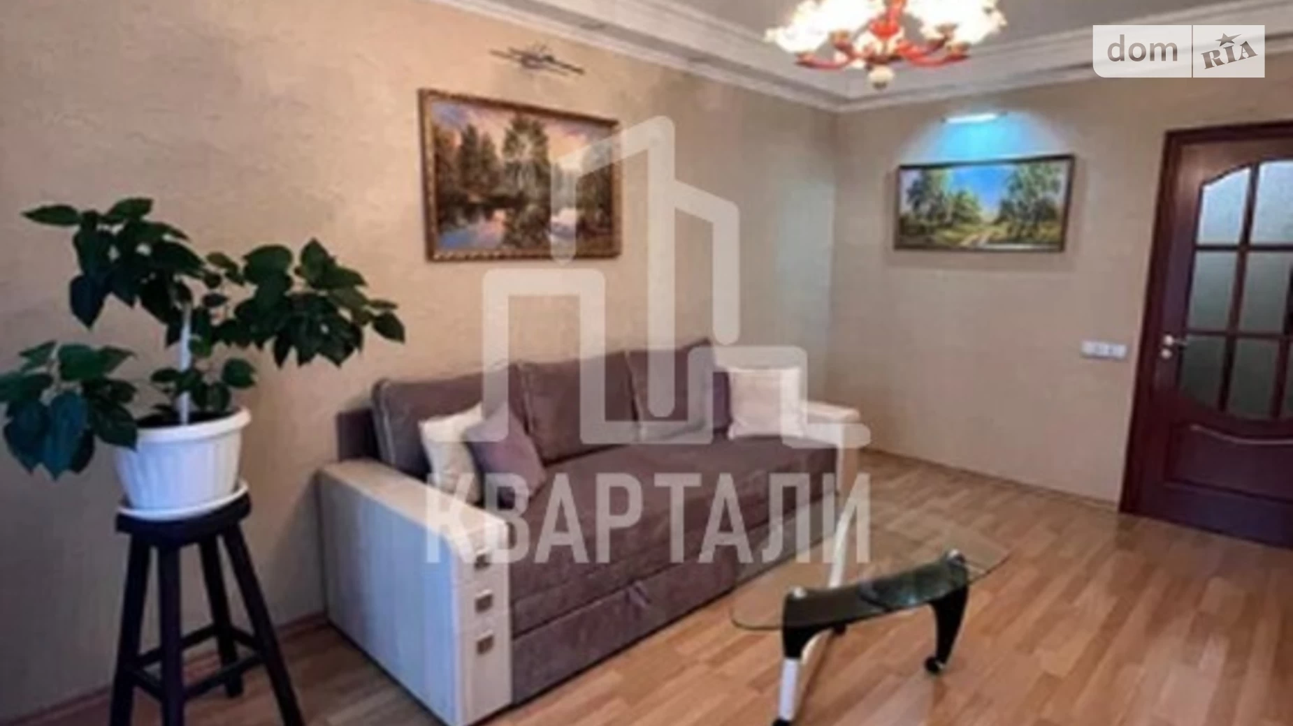 Продається 3-кімнатна квартира 92 кв. м у Києві, просп. Петра Григоренка, 5