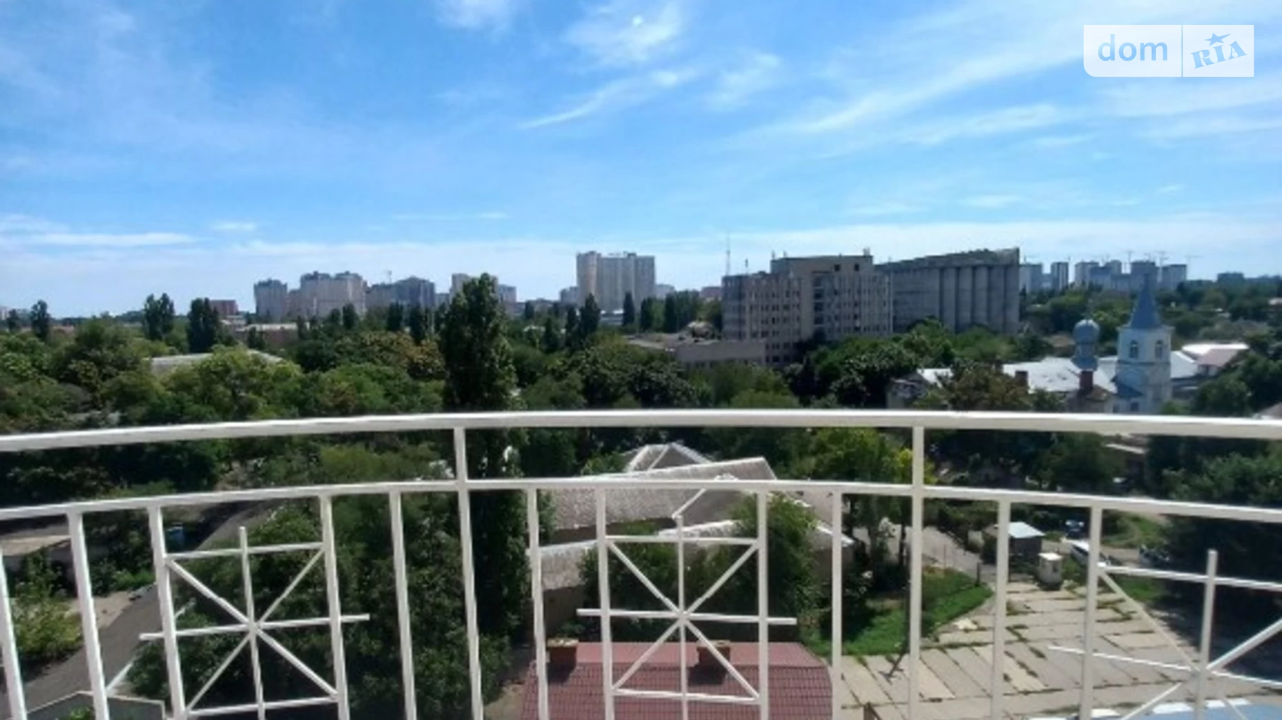 Продается 1-комнатная квартира 31.5 кв. м в Одессе, ул. Генерала Цветаева