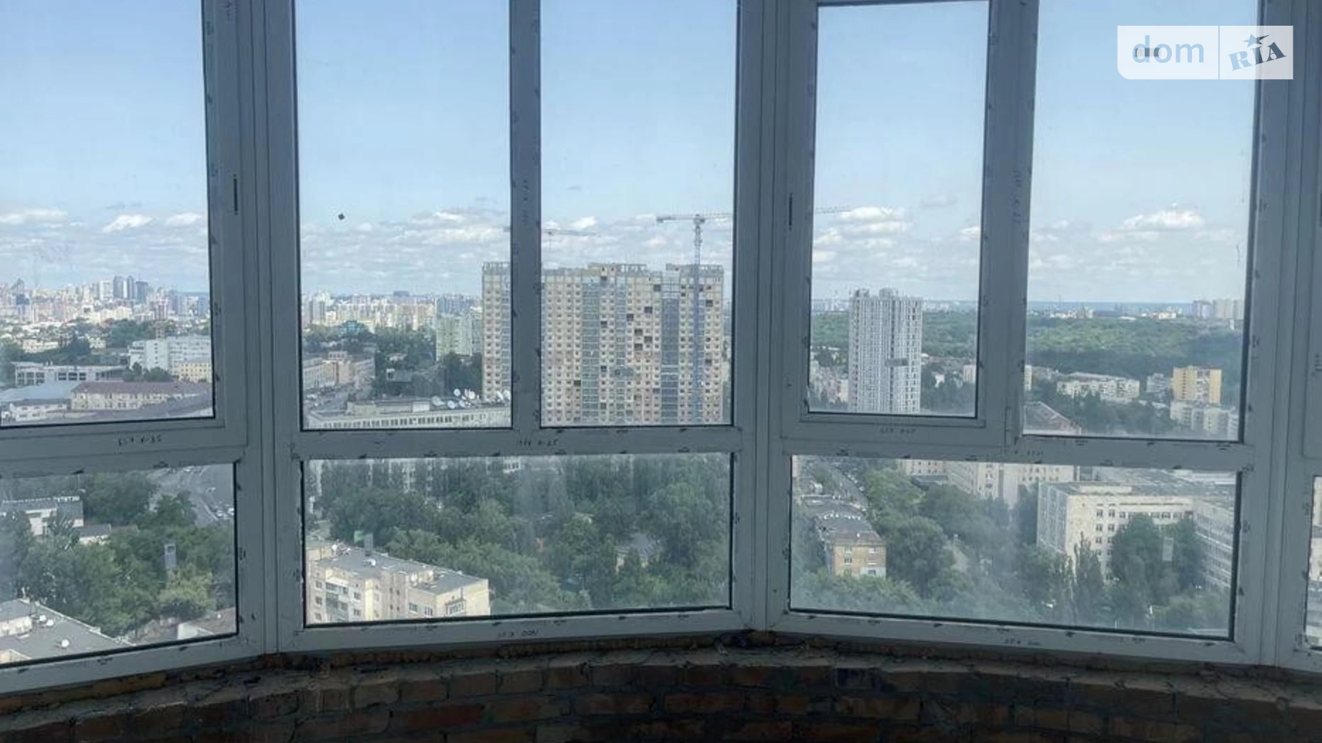 Продается 3-комнатная квартира 135 кв. м в Киеве, ул. Михаила Максимовича, 3Г