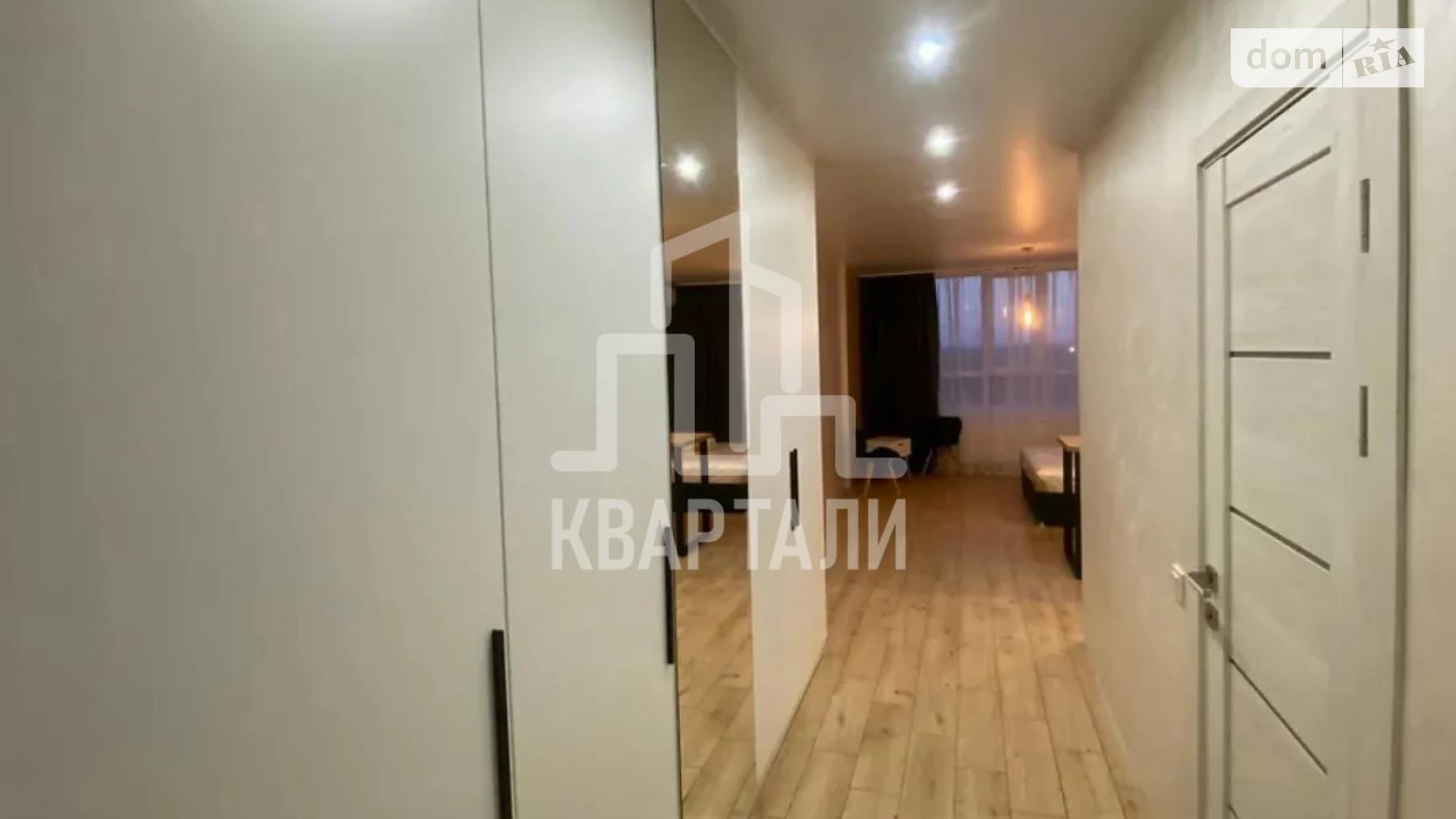 Продается 1-комнатная квартира 33 кв. м в Киеве, просп. Николая  Бажана, 17 - фото 2