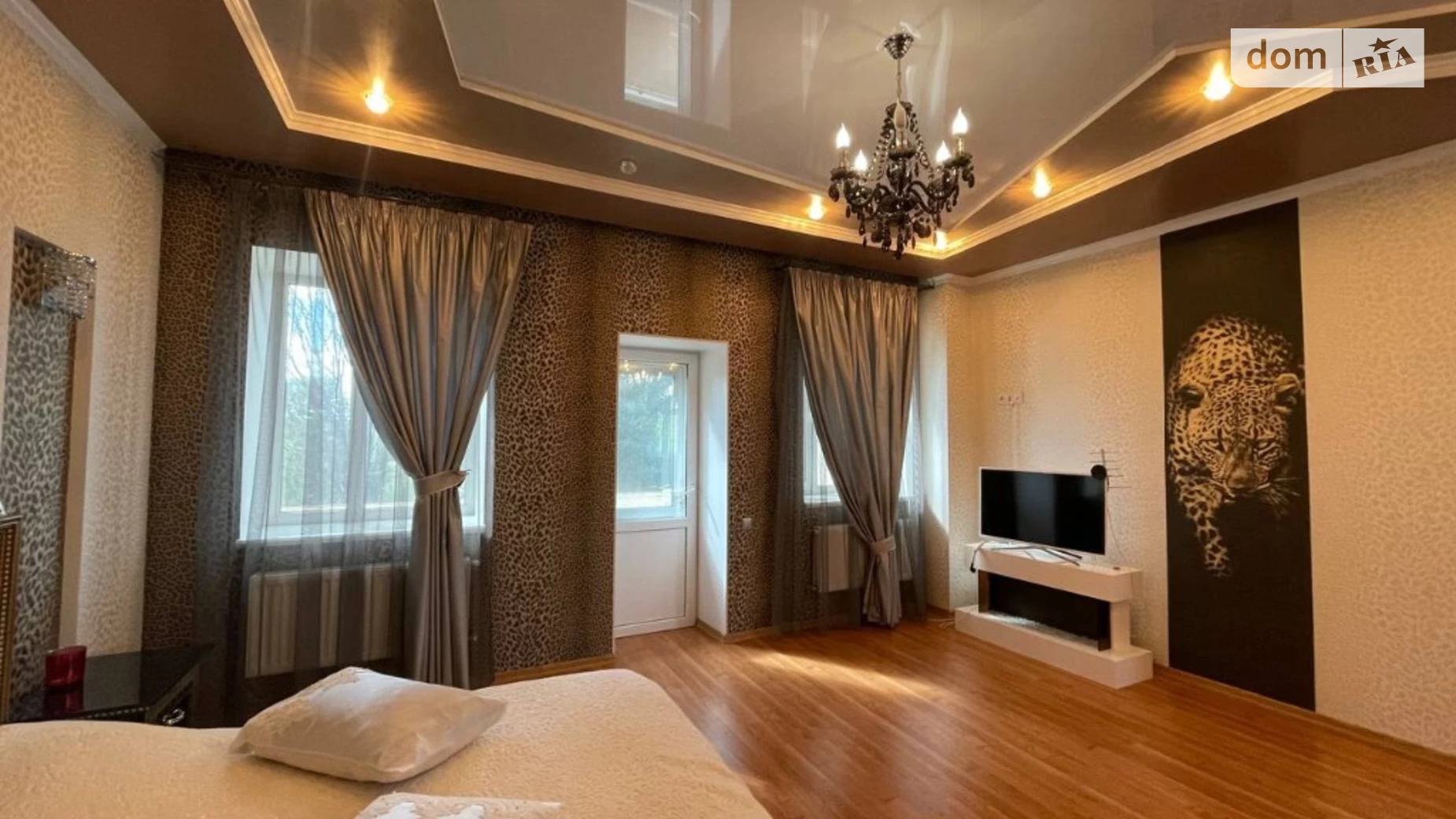 Продается дом на 2 этажа 330 кв. м с баней/сауной, ул. Некрасова