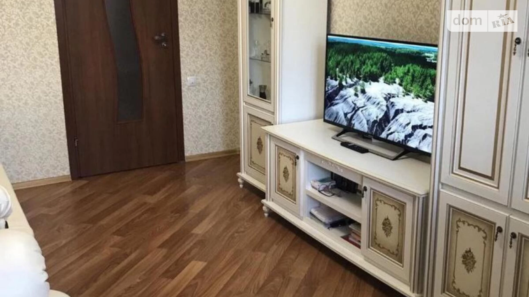 Продается 2-комнатная квартира 45 кв. м в Харькове, просп. Тракторостроителей, 71Б