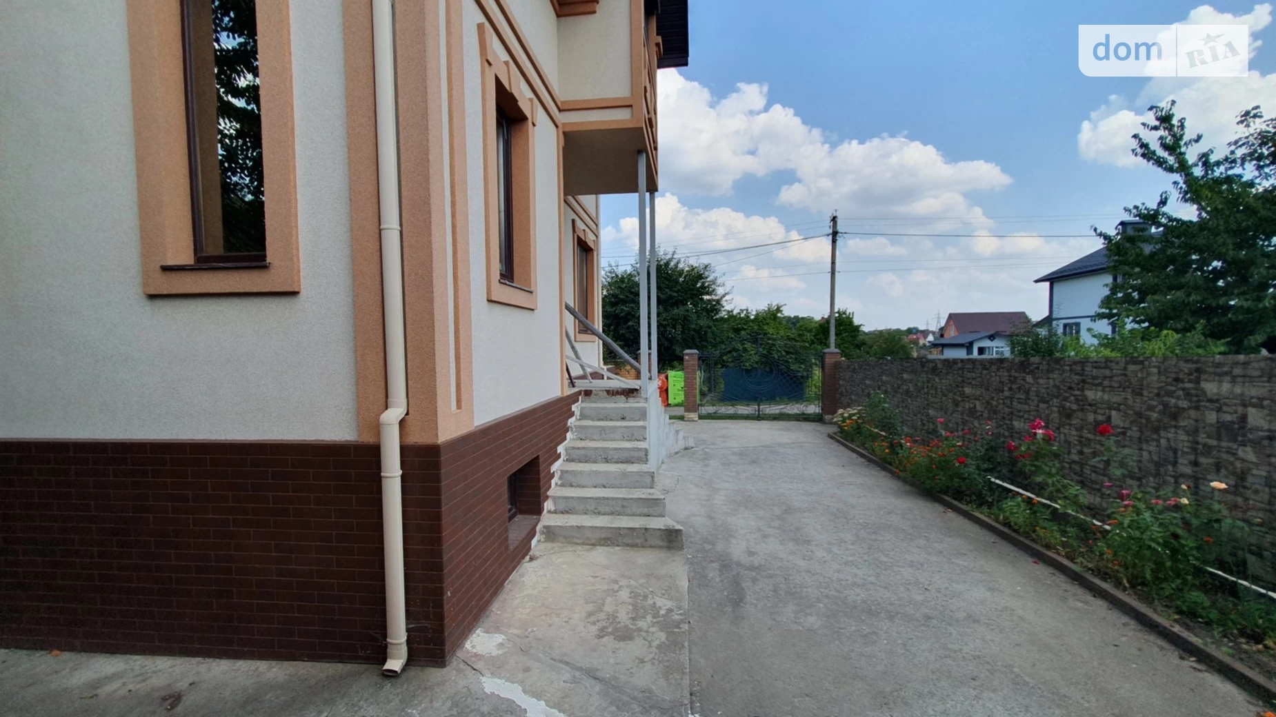 Продается дом на 2 этажа 260 кв. м с террасой, цена: 105000 $ - фото 2
