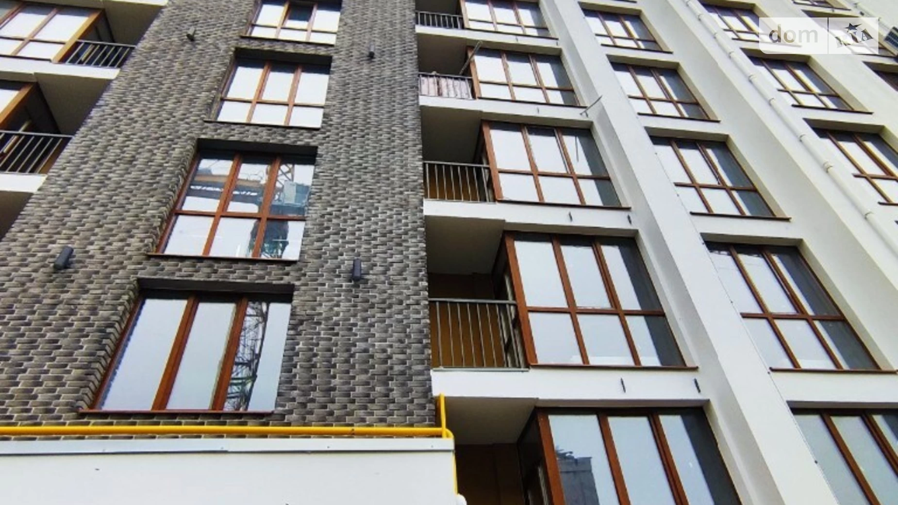 Продается 1-комнатная квартира 69 кв. м в Гостомеле, ул. Богдана Хмельницкого