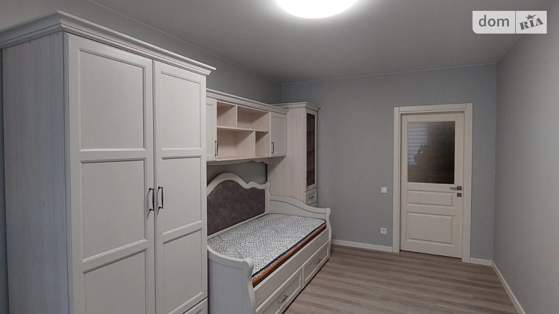 2-кімнатна квартира 65 кв. м у Луцьку, вул. Рівненська, 113 - фото 5