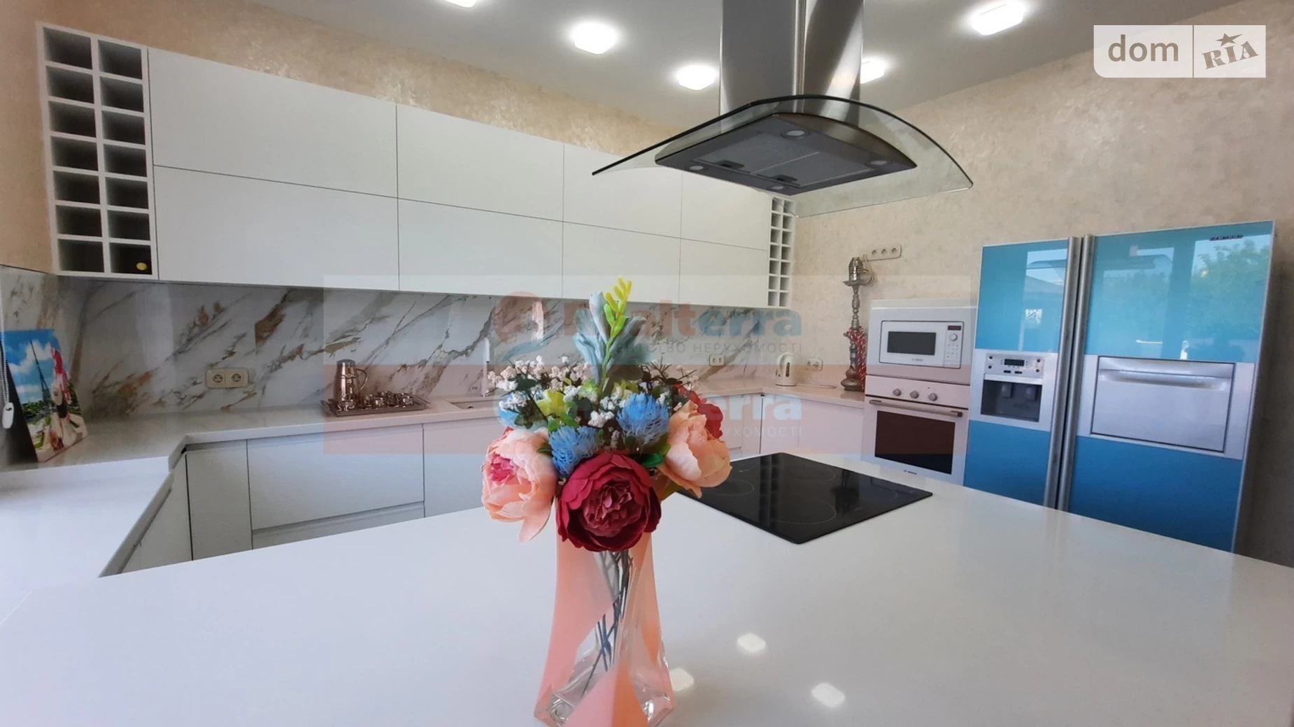 Сдается в аренду дом на 2 этажа 299.4 кв. м с верандой, цена: 2000 $ - фото 4