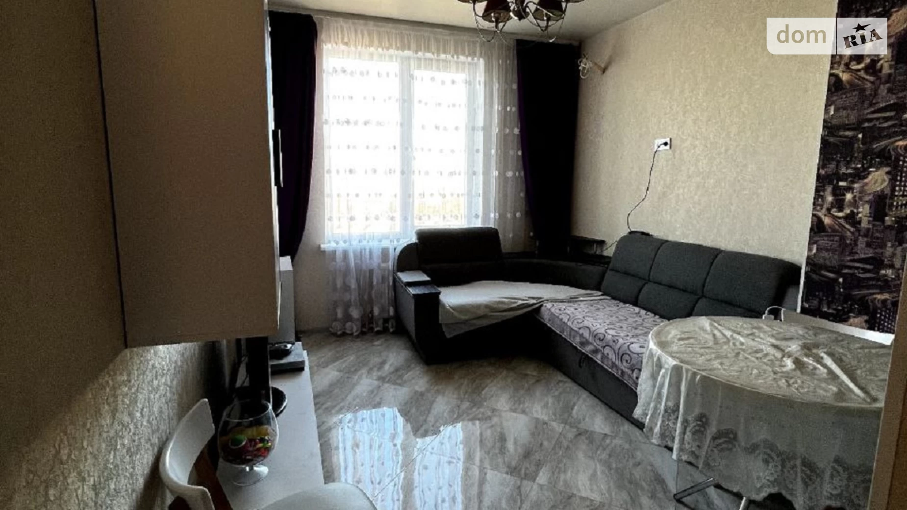 Продается 1-комнатная квартира 42 кв. м в Одессе, ул. Спортивная
