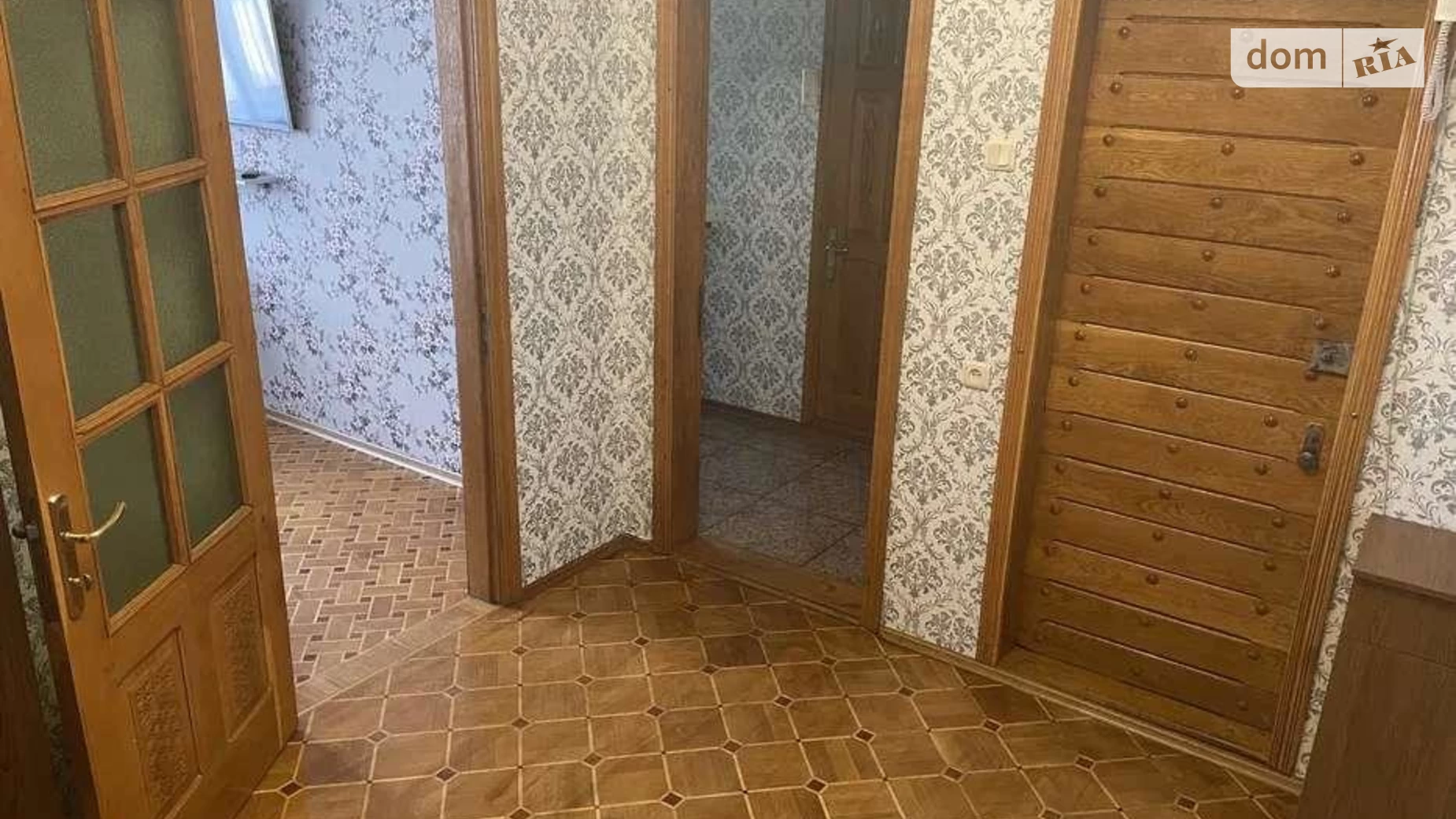 Продается 4-комнатная квартира 82 кв. м в Харькове, ул. Танкопия