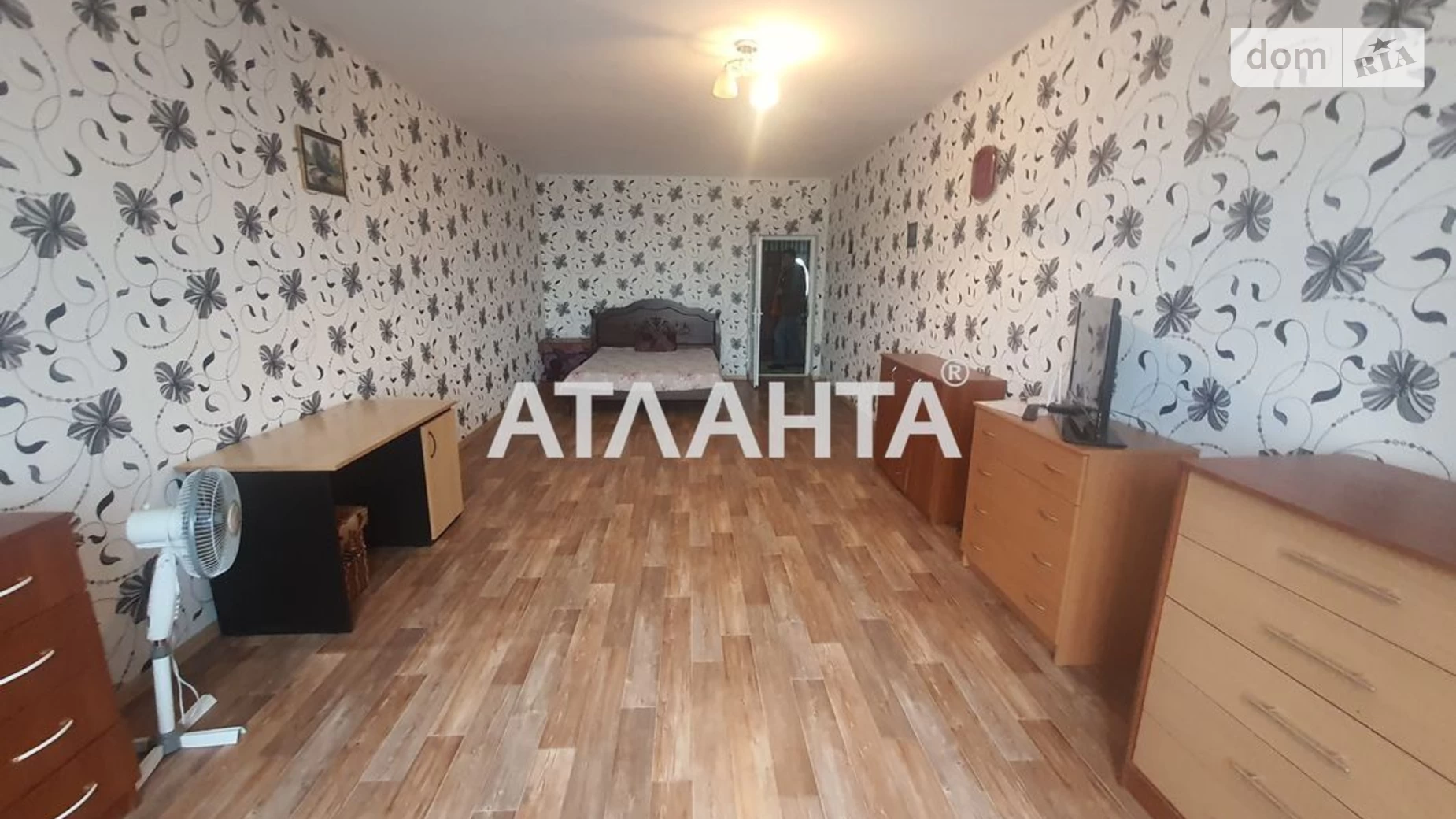Продается 1-комнатная квартира 65 кв. м в Одессе, ул. Академика Вильямса