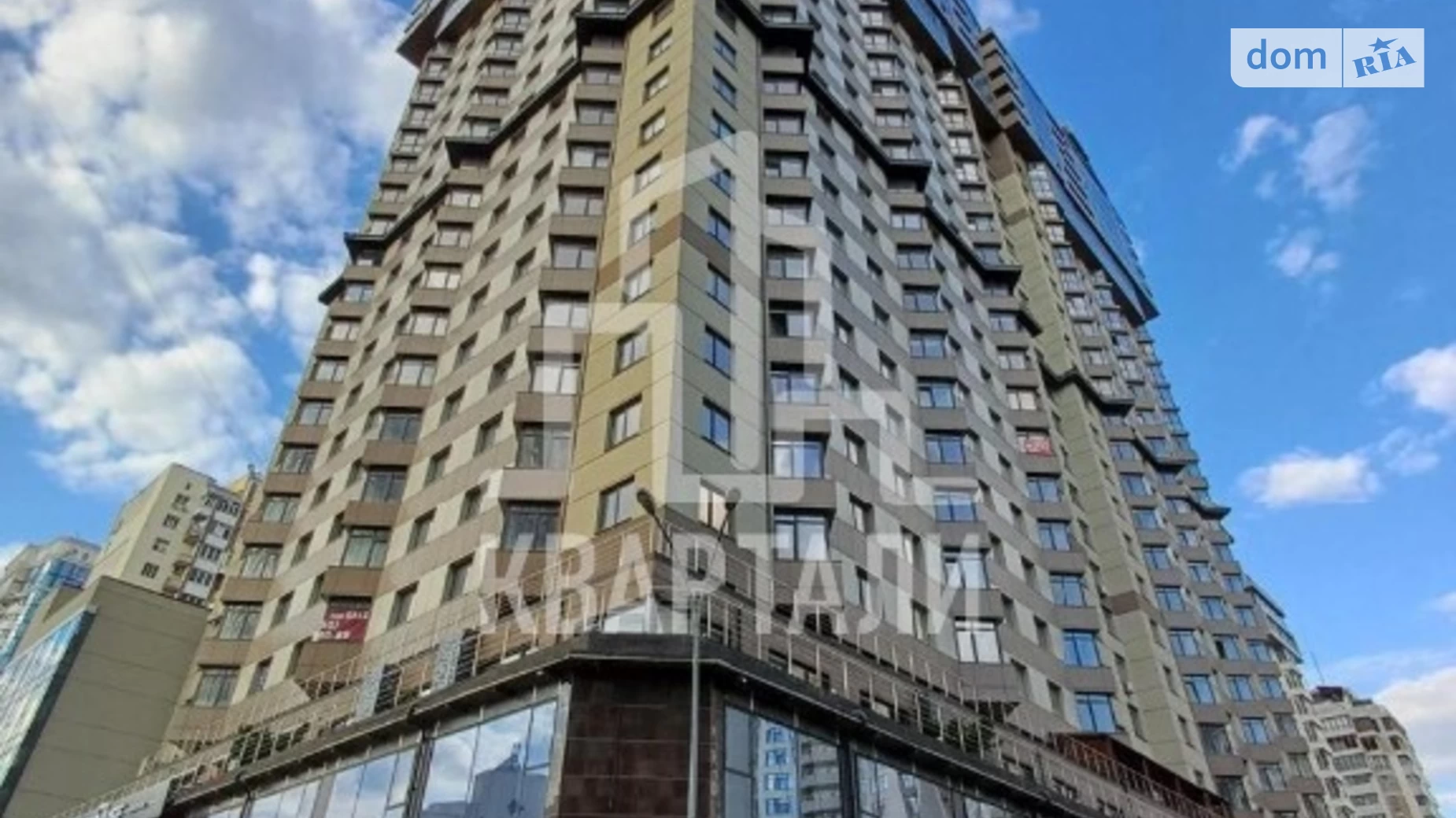 Продается 3-комнатная квартира 174 кв. м в Киеве, ул. Андрея Верхогляда(Драгомирова), 4Б