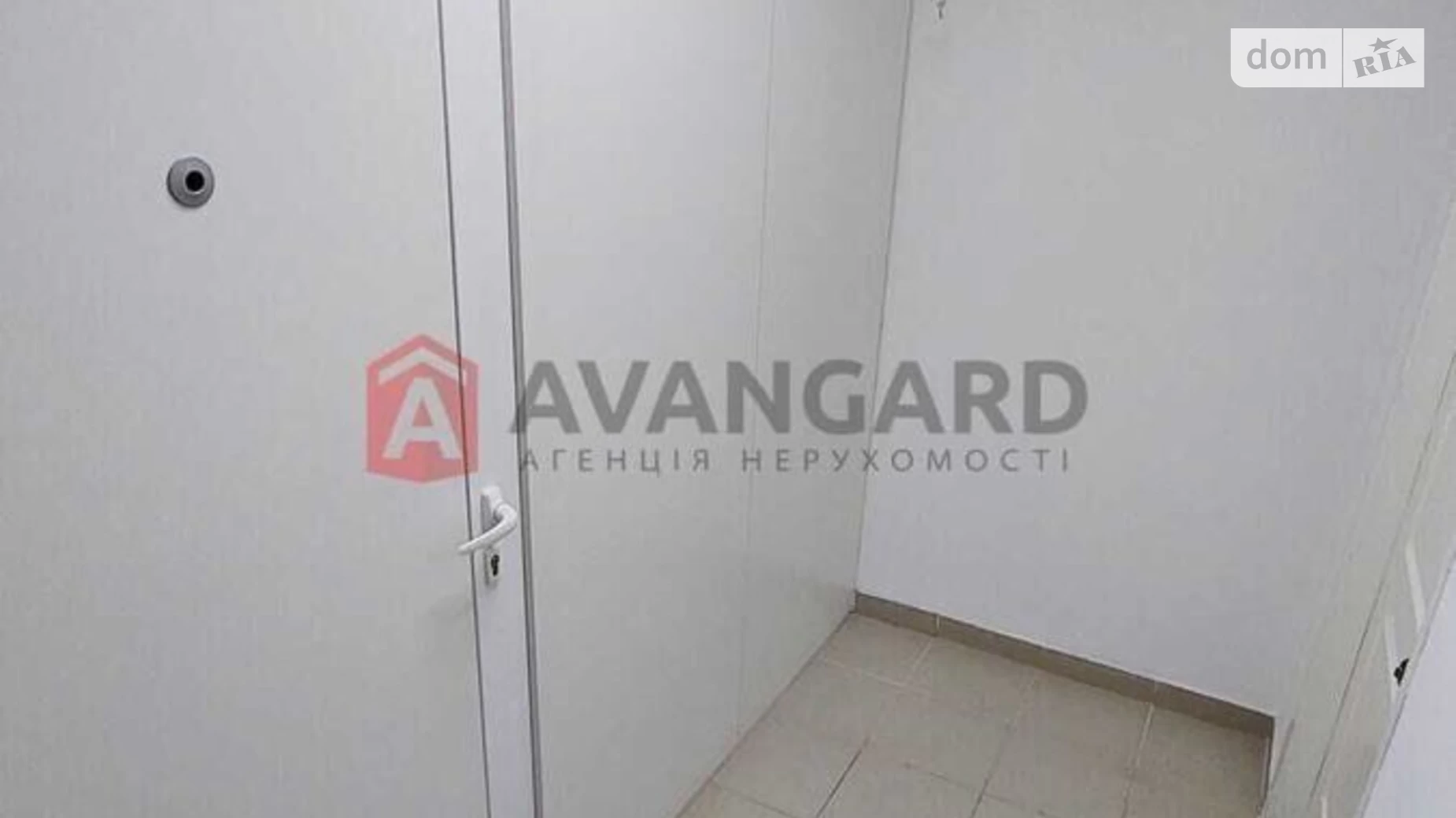 Продается офис 76 кв. м в бизнес-центре, цена: 110000 $ - фото 2
