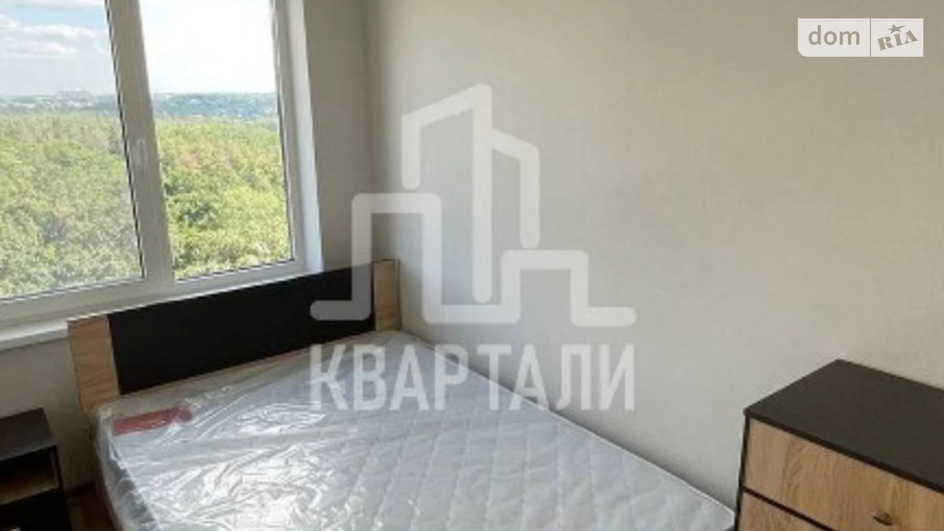 Продается 1-комнатная квартира 37 кв. м в Новоселках, ул. Лесная, 1А