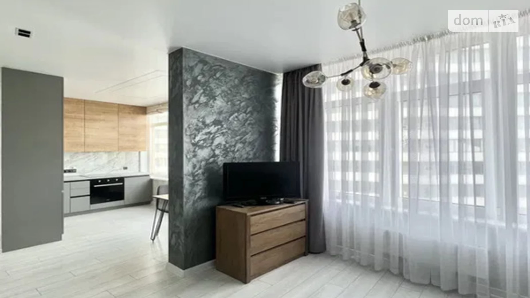 Продается 1-комнатная квартира 40 кв. м в Одессе, ул. Каманина - фото 2