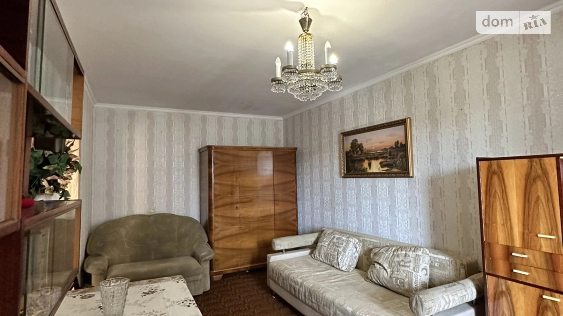 Продается 1-комнатная квартира 33 кв. м в Одессе, ул. Героев Крут, 10А