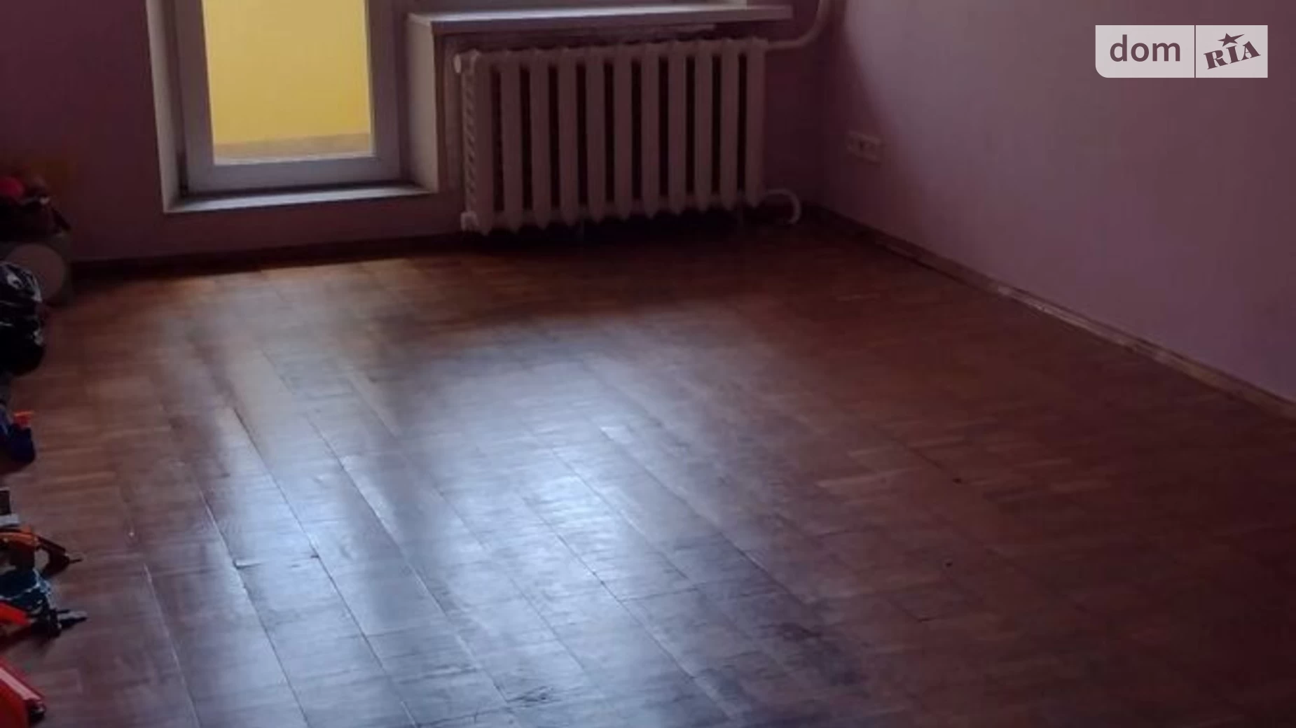 Продается 3-комнатная квартира 70 кв. м в Киеве, ул. Князя Романа Мстиславича(Генерала Жмаченко), 8