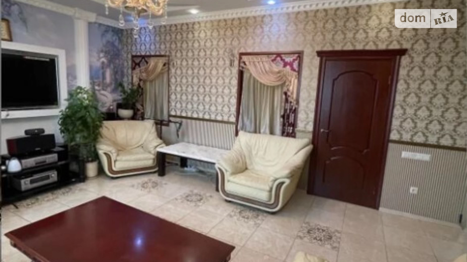 Продается 1-комнатная квартира 70 кв. м в Одессе, ул. Маршала Говорова, 18