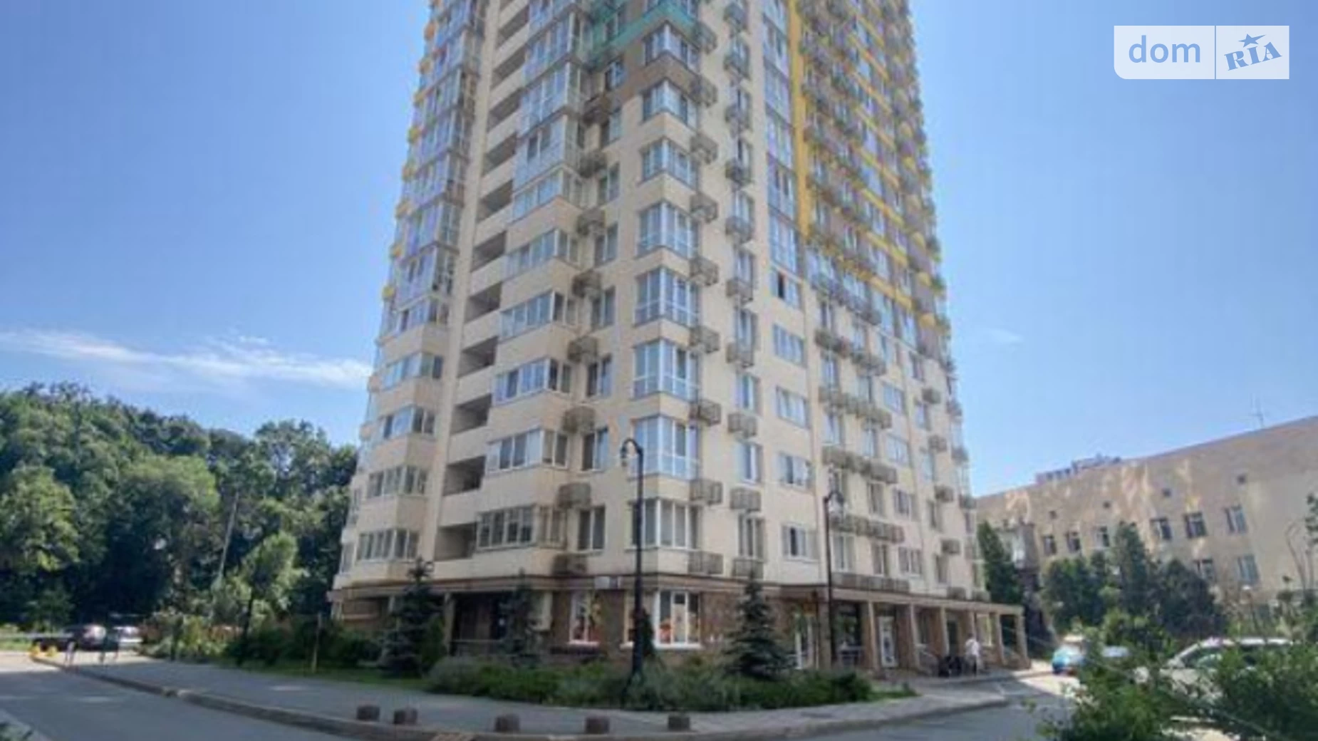 Продается 3-комнатная квартира 86 кв. м в Киеве, ул. Академика Заболотного, 15Б