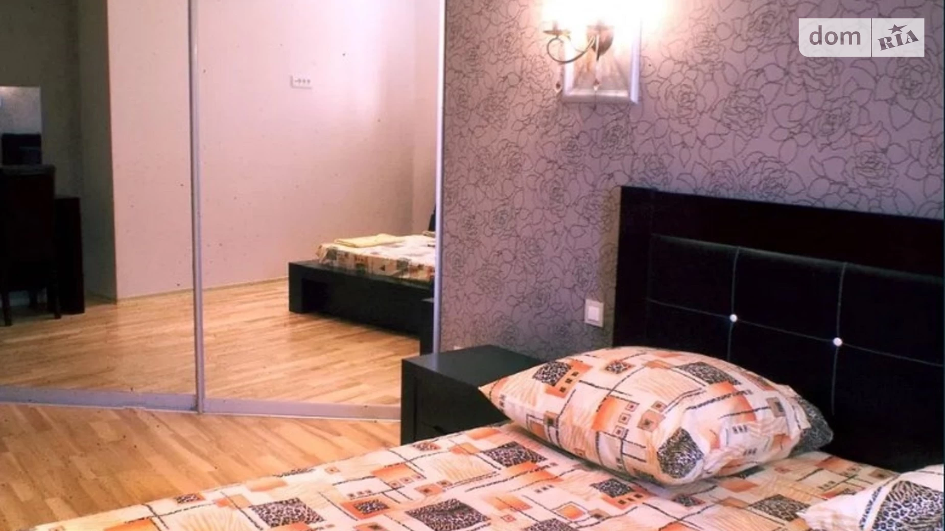 Продается 1-комнатная квартира 78 кв. м в Одессе, ул. Тенистая