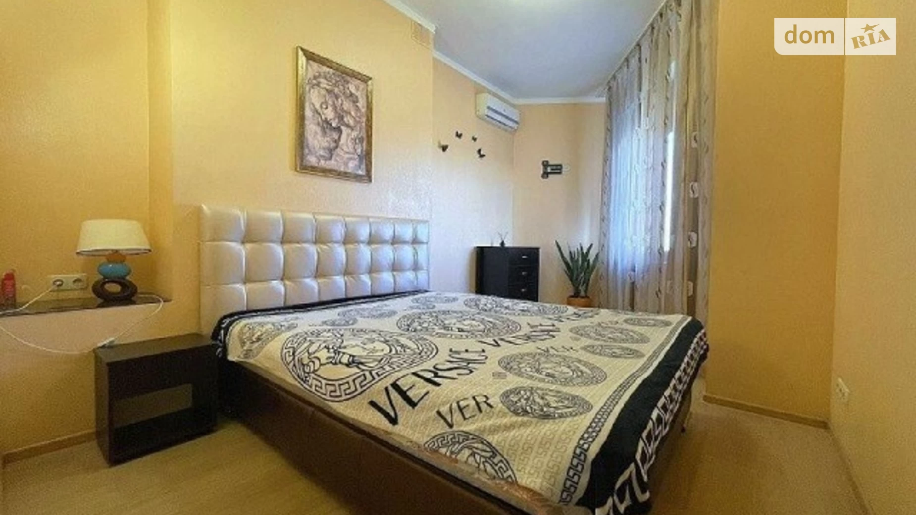 Продается 1-комнатная квартира 53 кв. м в Одессе, ул. Преображенская