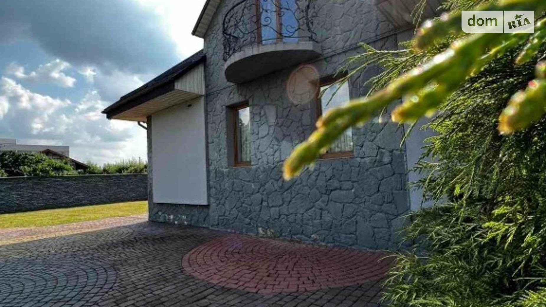 Продается дом на 2 этажа 250 кв. м с беседкой, цена: 285000 $ - фото 3