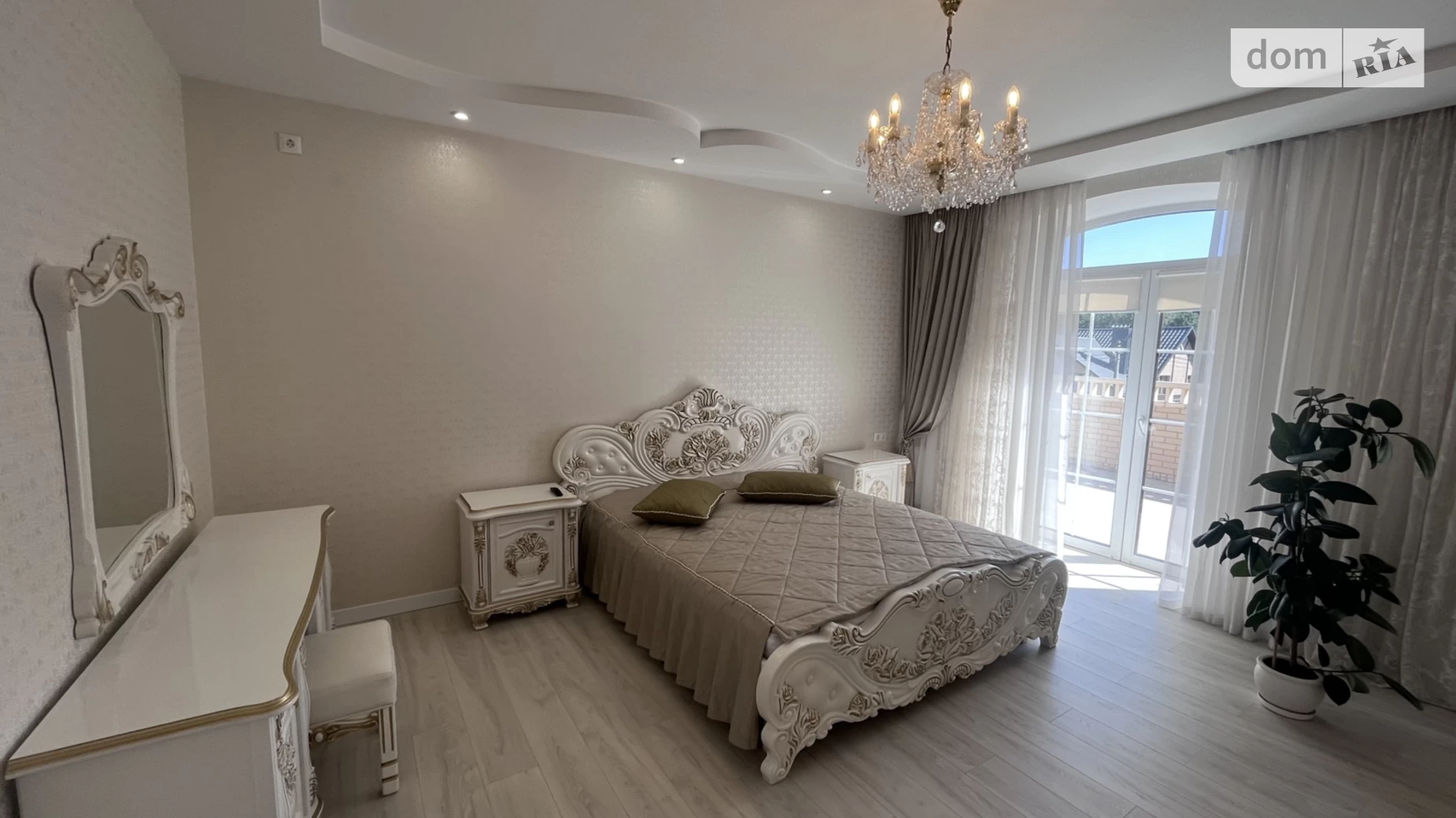 Продається будинок 2 поверховий 300 кв. м з гаражем, цена: 600000 $ - фото 2
