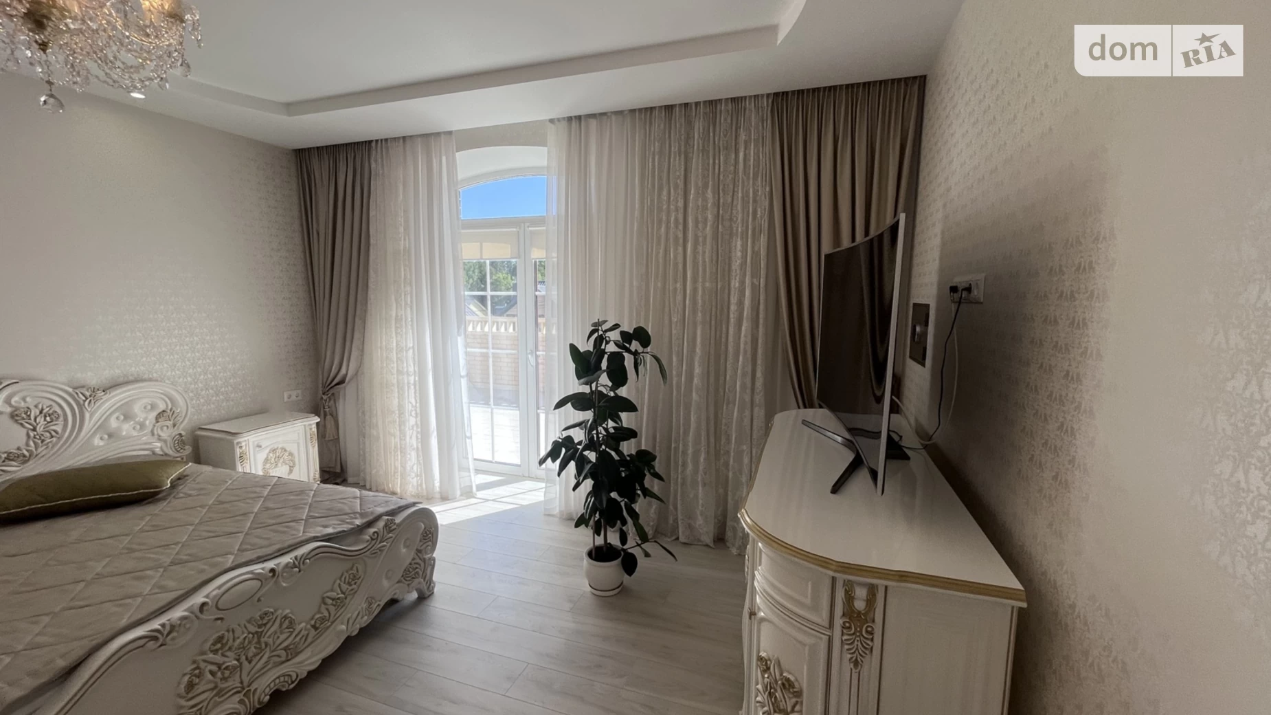 Продається будинок 2 поверховий 300 кв. м з гаражем, цена: 600000 $ - фото 5
