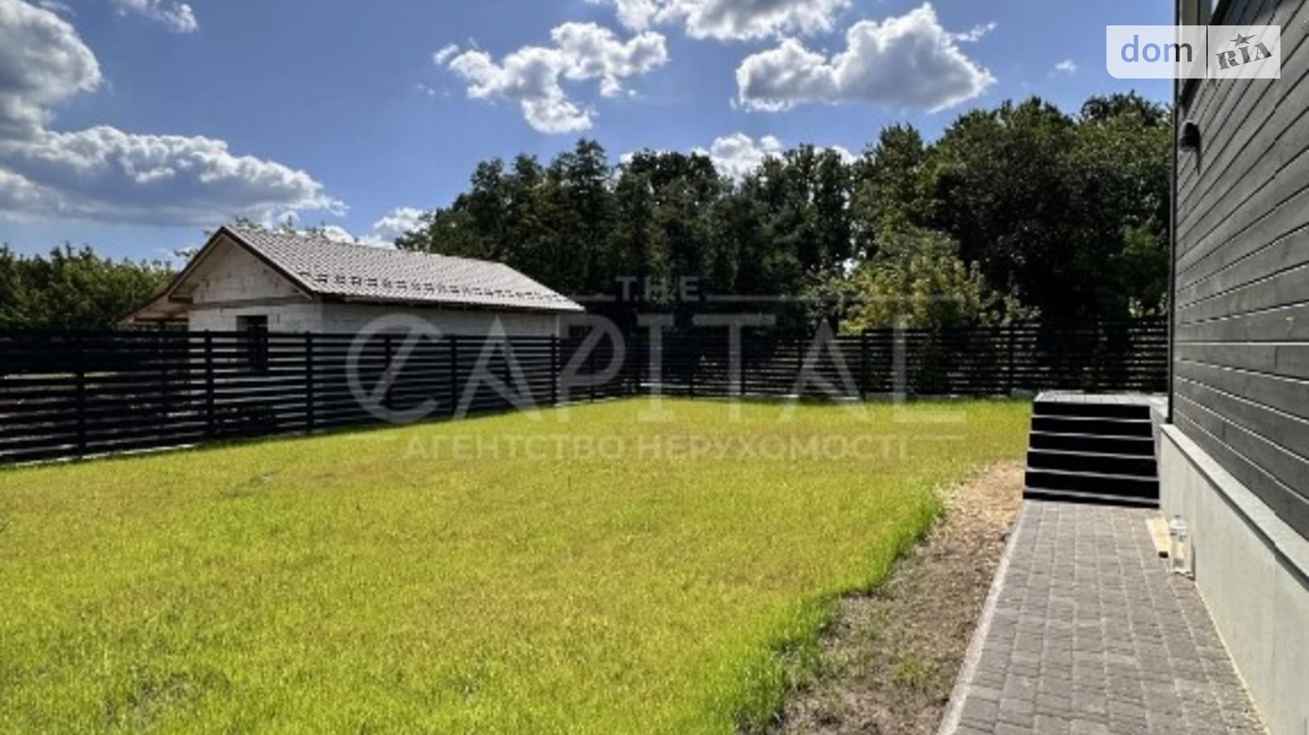 Продается дом на 2 этажа 224 кв. м с камином, цена: 430000 $ - фото 3