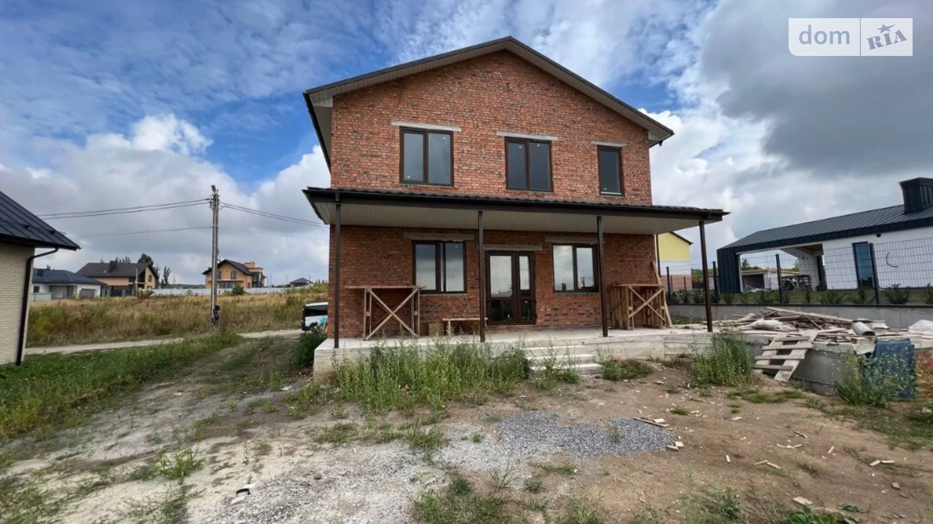 Продается дом на 2 этажа 140 кв. м с садом, цена: 85000 $ - фото 2