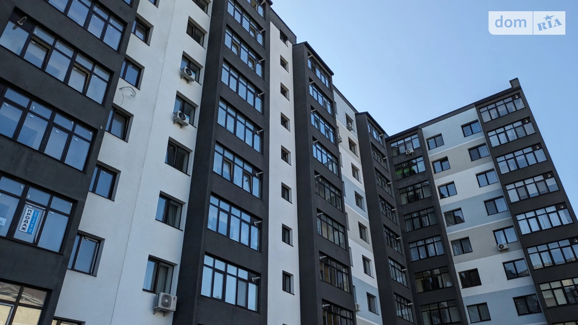 Продается 2-комнатная квартира 72 кв. м в Ивано-Франковске