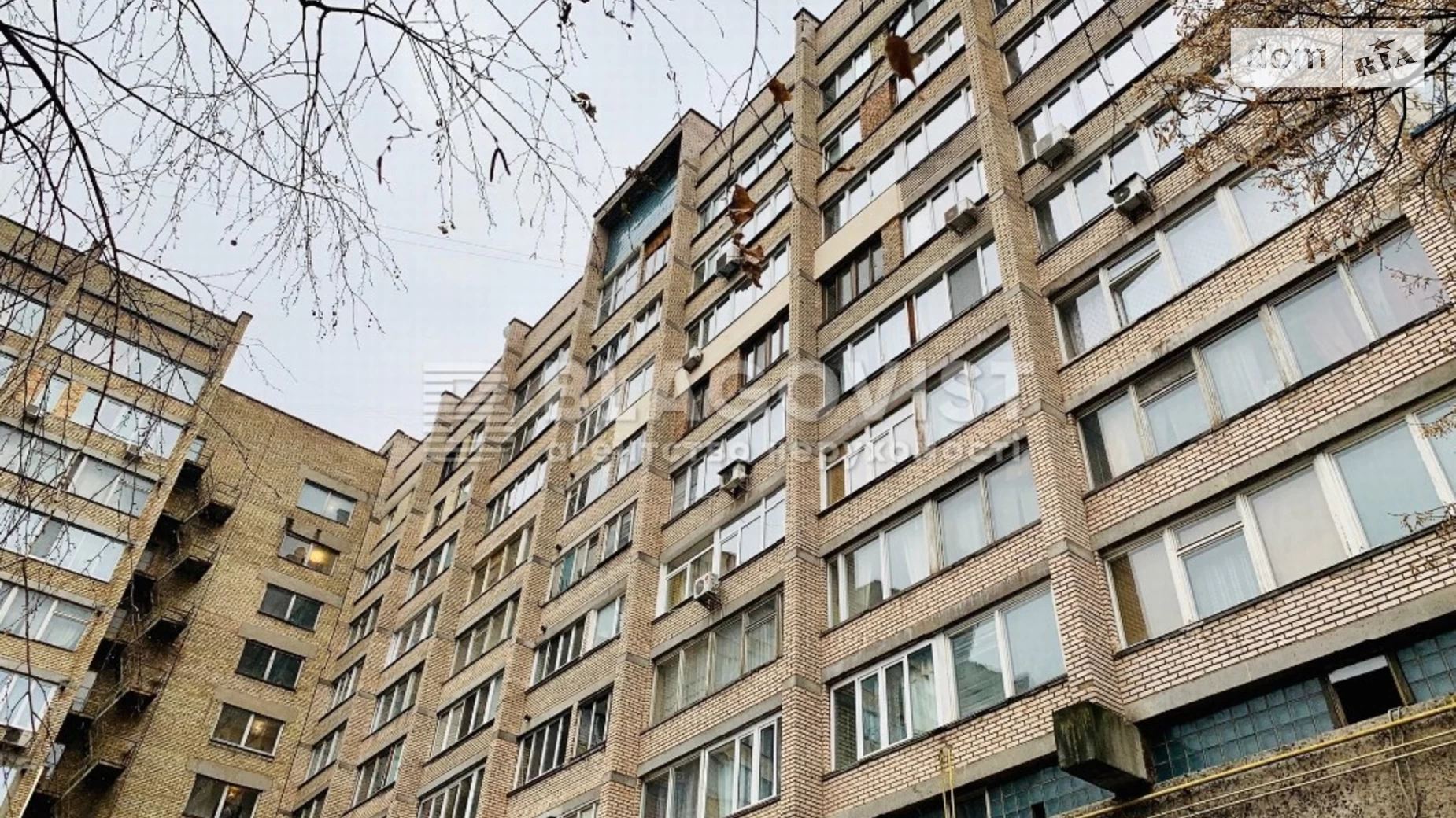 Продается 2-комнатная квартира 50 кв. м в Киеве, ул. Дмитриевская, 2