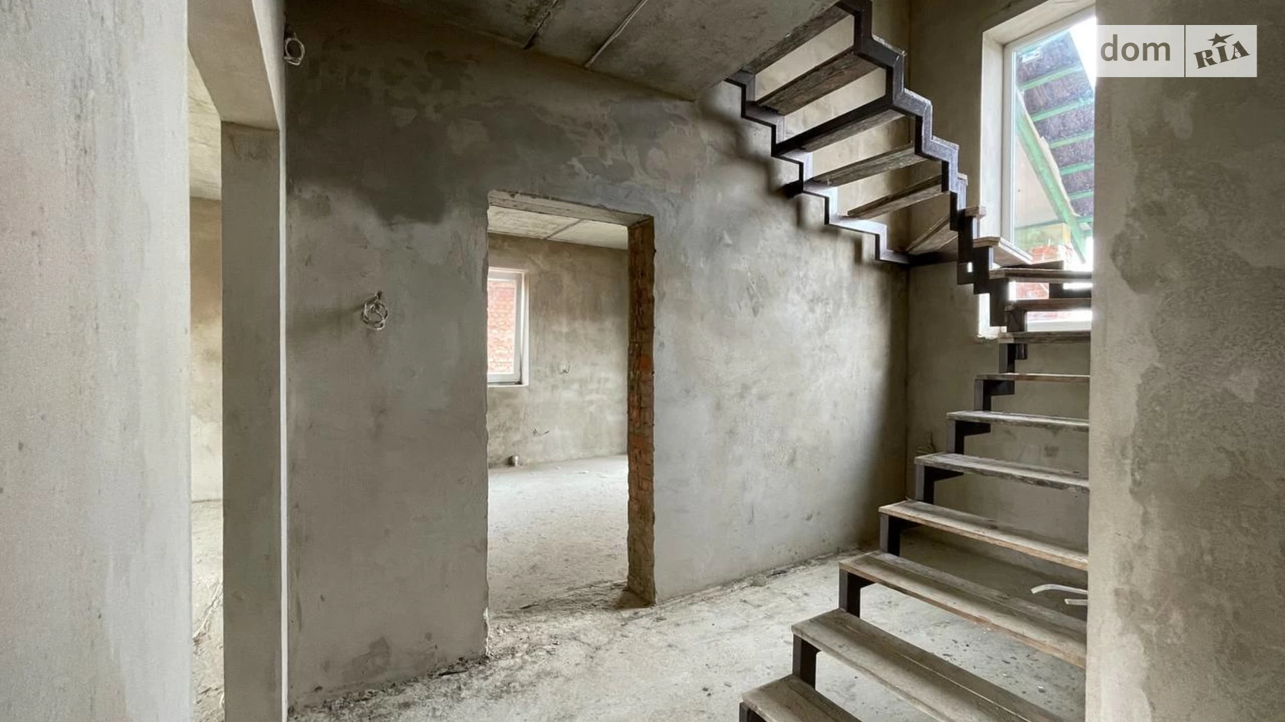 Продается дом на 2 этажа 196 кв. м с садом, цена: 94000 $ - фото 4